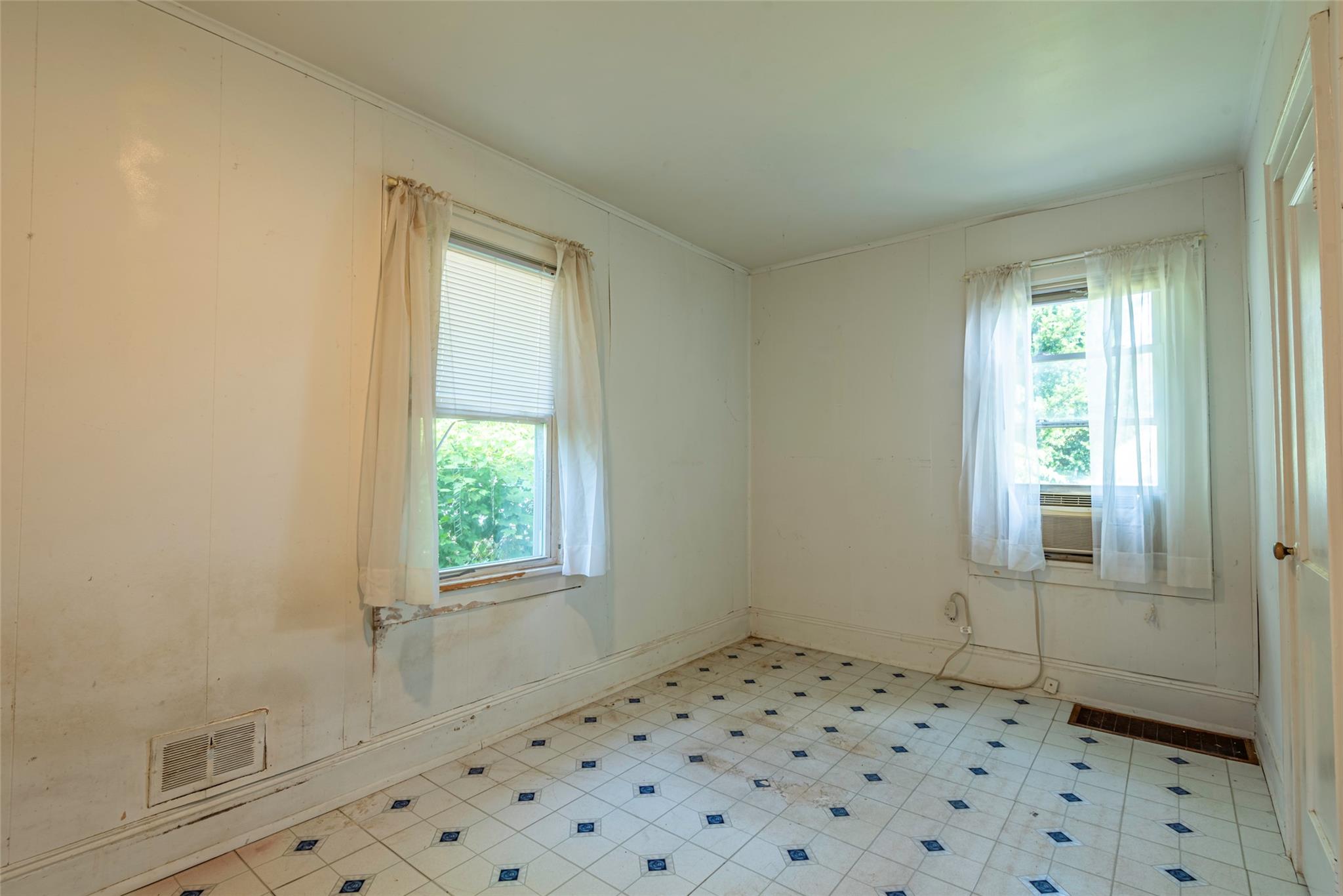 2 Florence Street, North Baldwin, NY 11510