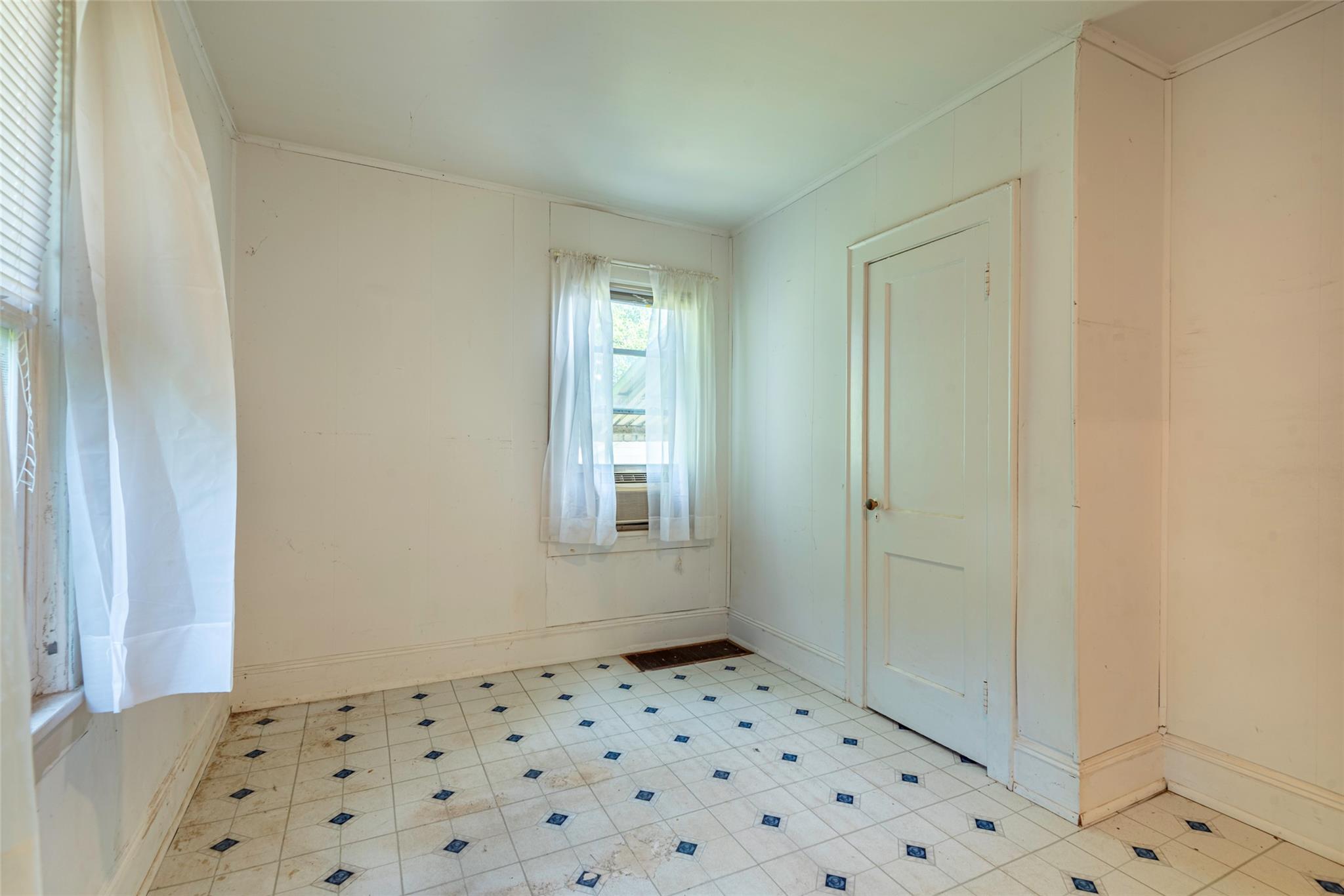 2 Florence Street, North Baldwin, NY 11510