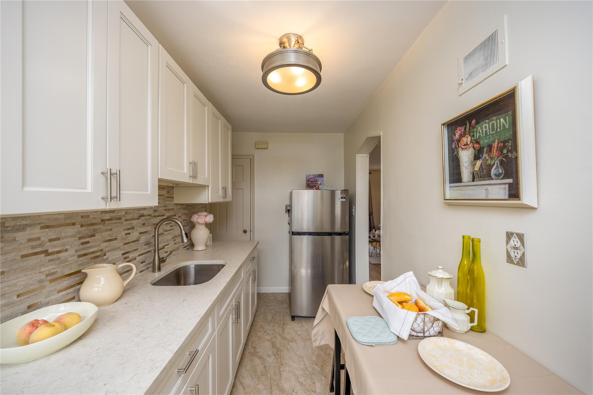 1774 Pitman Avenue, Bronx, NY 10466