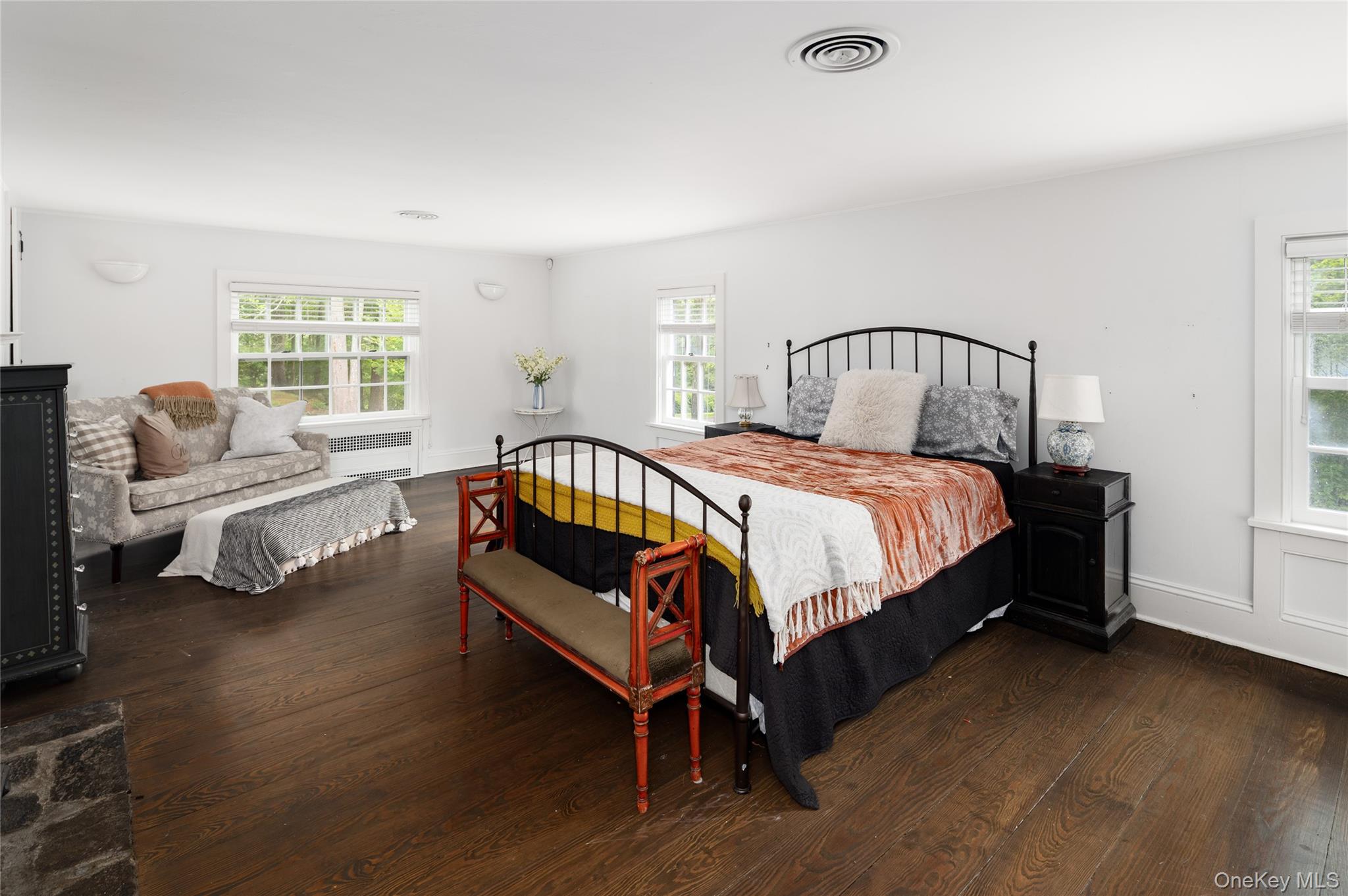 69 Whippoorwill Road, Armonk, NY 10504