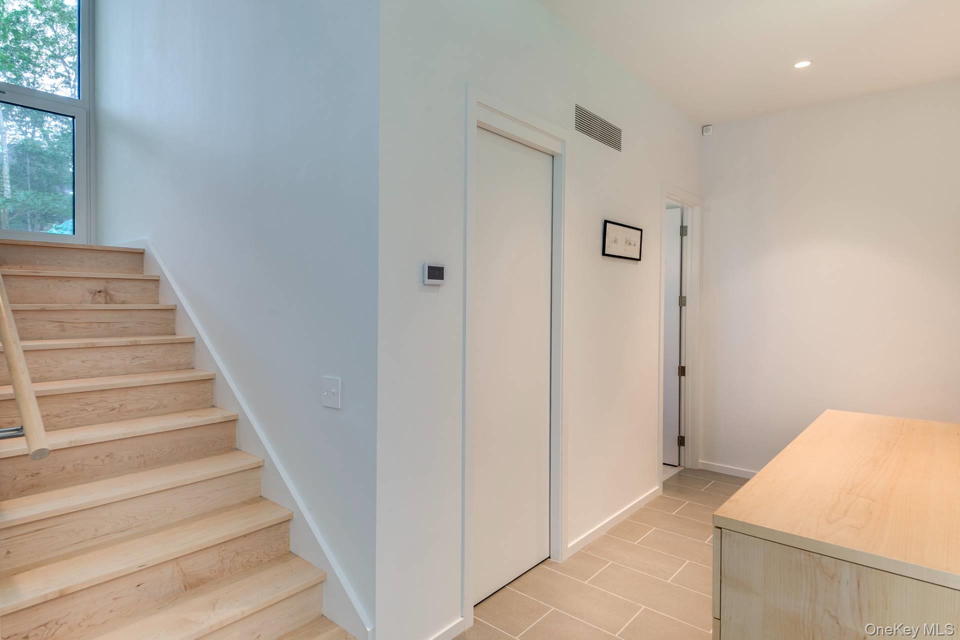 3 Birdie Lane, East Hampton, NY 11937