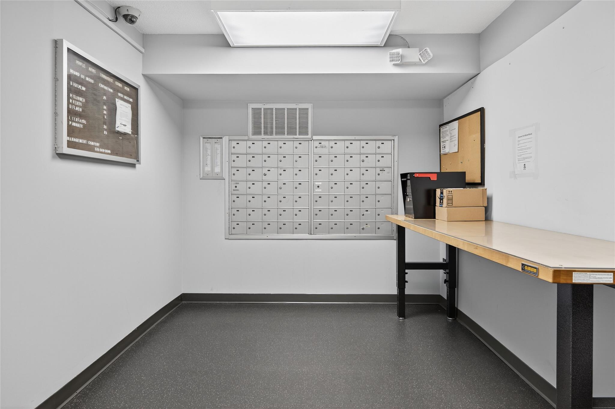 175 Maple Avenue # 5G, Westbury, NY 11590