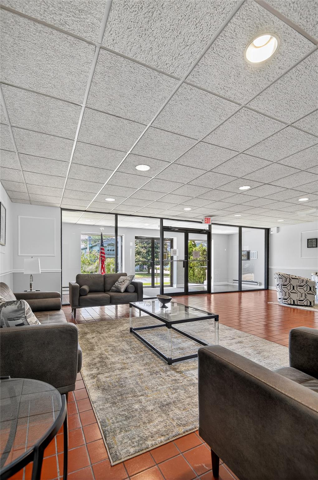 175 Maple Avenue # 5G, Westbury, NY 11590