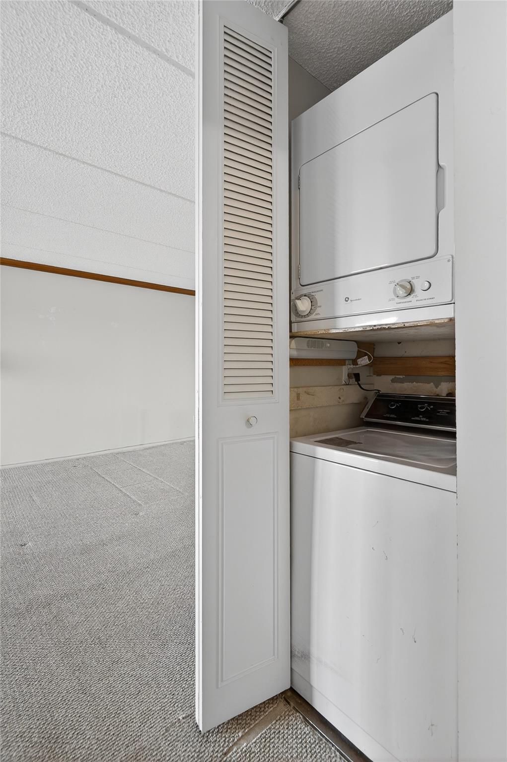 175 Maple Avenue # 5G, Westbury, NY 11590