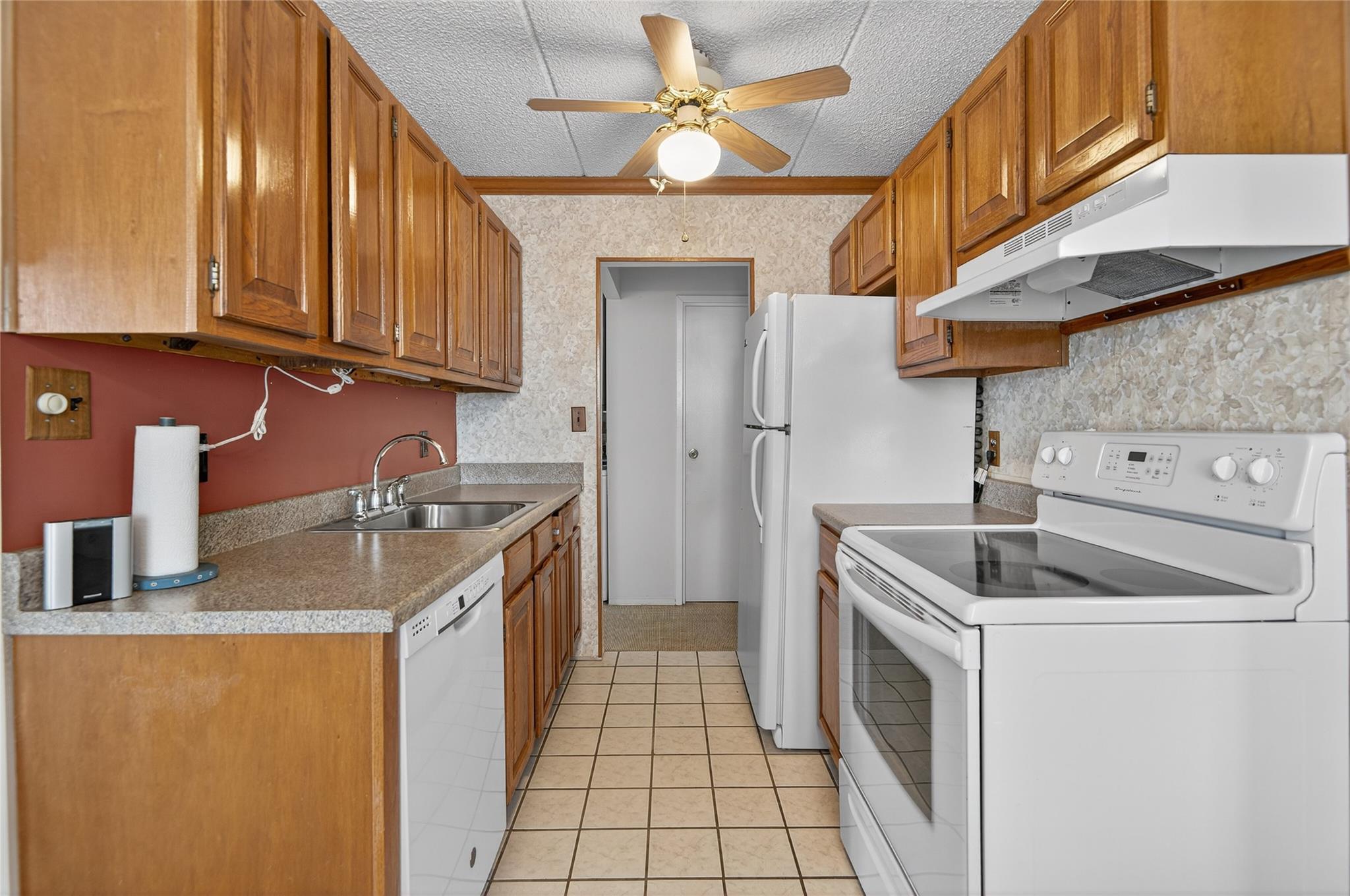 175 Maple Avenue # 5G, Westbury, NY 11590