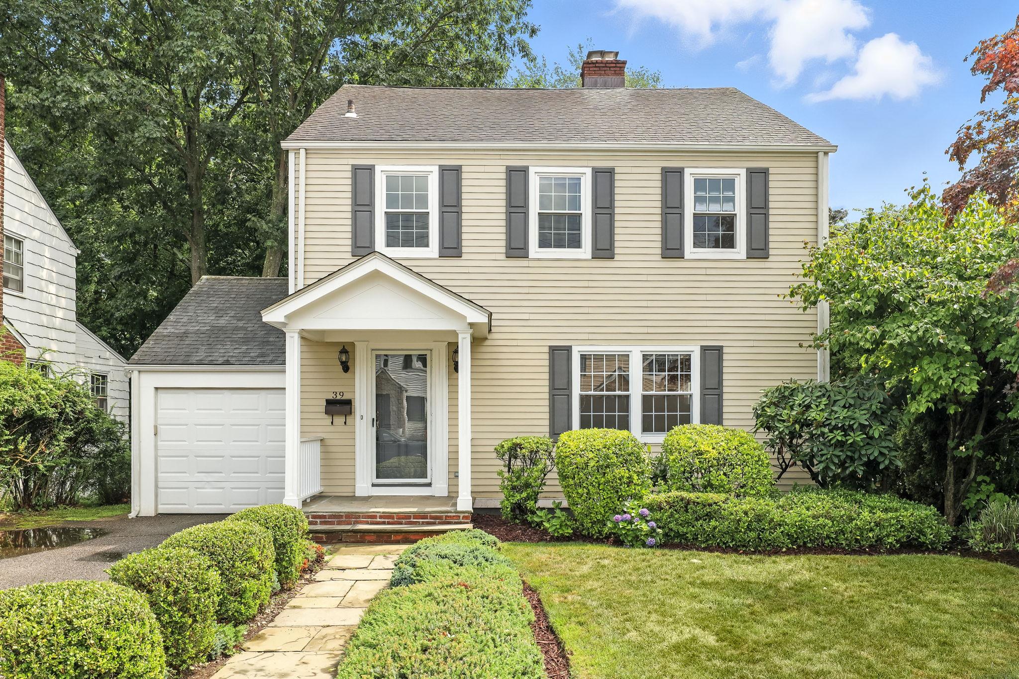 39 Crystal Street, Harrison, NY 10528