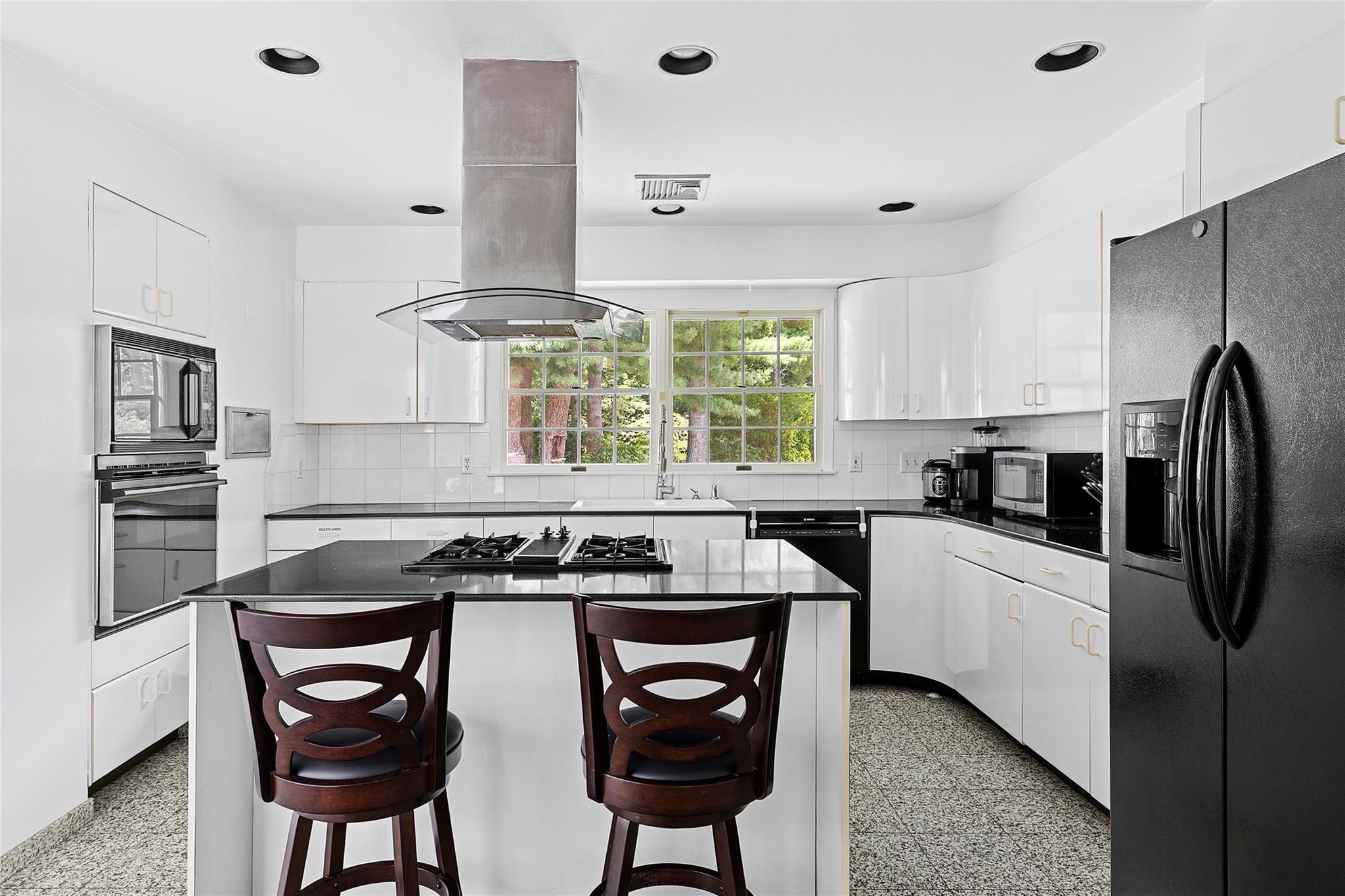 14 Pheasant Hill Lane, Old Brookville, NY 11545