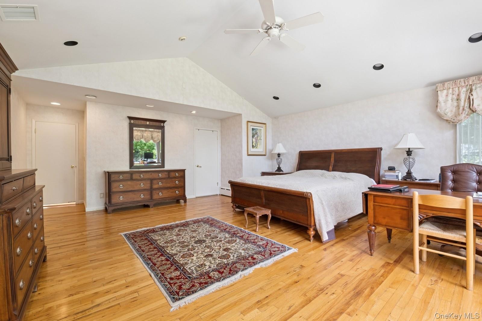 328 W Ivy Hill Road, Woodsburgh, NY 11598