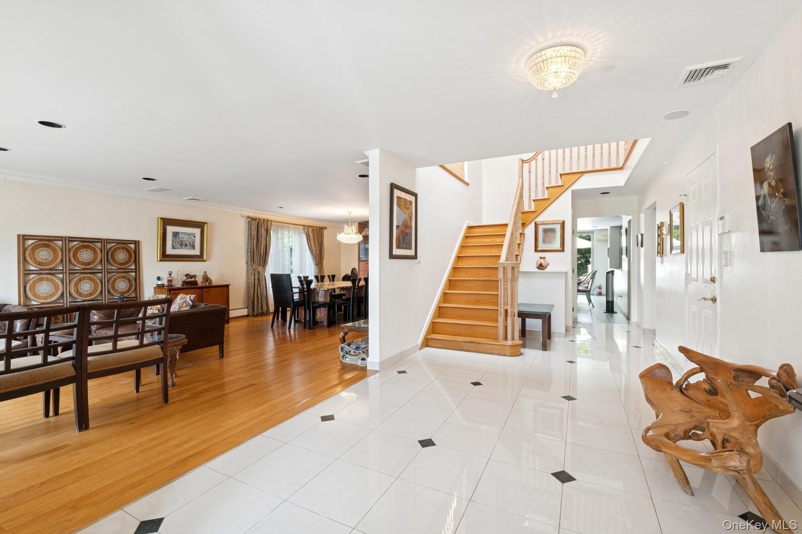 328 W Ivy Hill Road, Woodsburgh, NY 11598