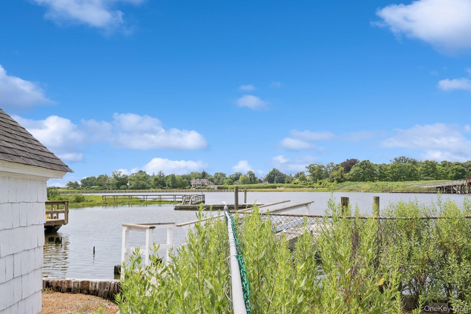 328 W Ivy Hill Road, Woodsburgh, NY 11598