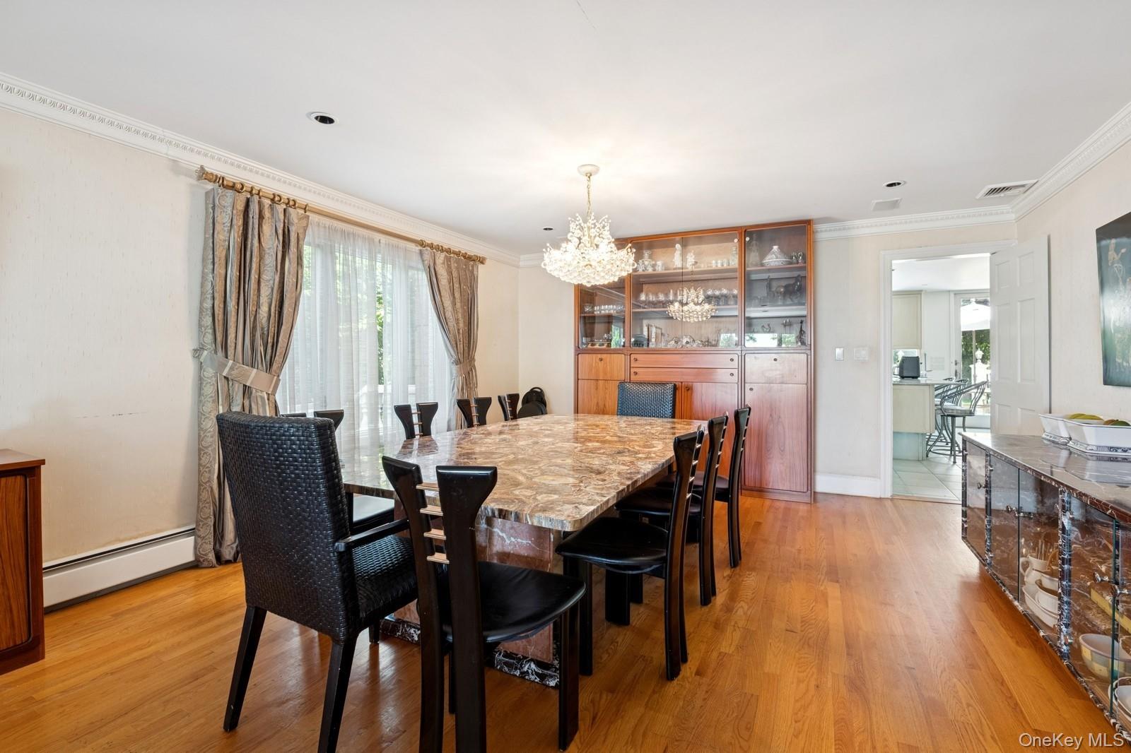 328 W Ivy Hill Road, Woodsburgh, NY 11598