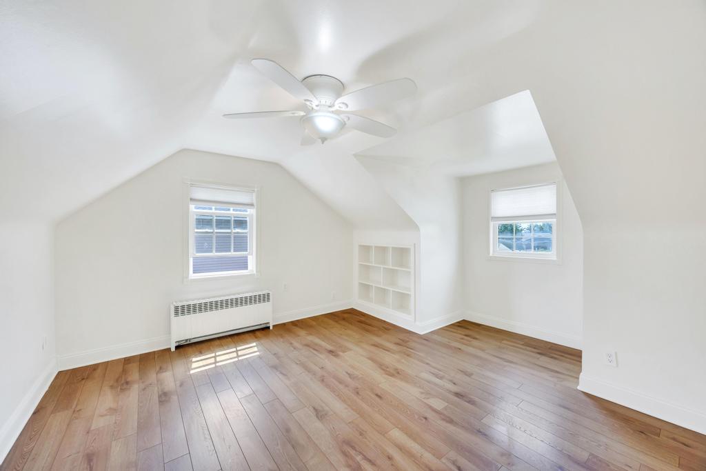 890 Polk Avenue, Franklin Square, NY 11010