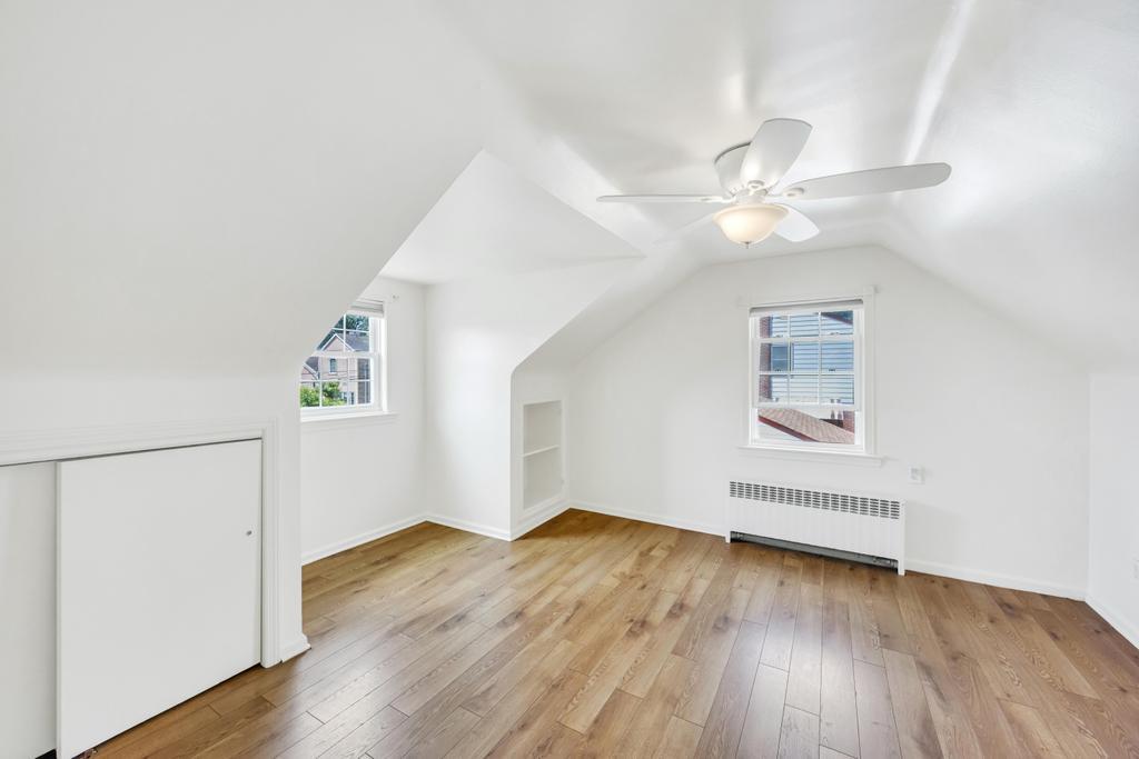 890 Polk Avenue, Franklin Square, NY 11010