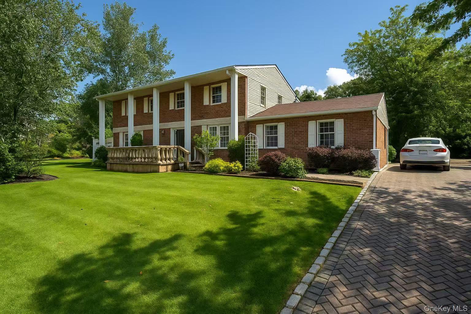 26 Birchdale Lane, Port Washington, NY 11050