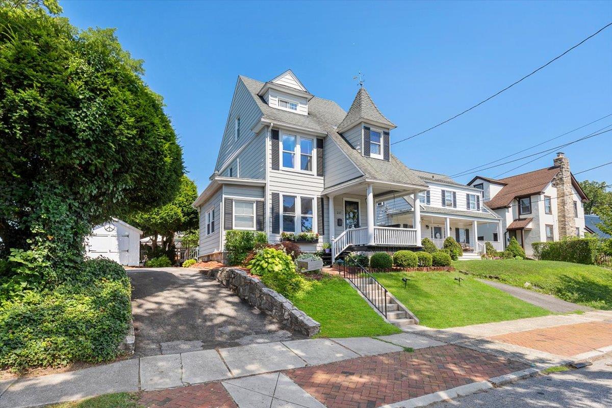 227 Westchester Avenue, Tuckahoe, NY 10707