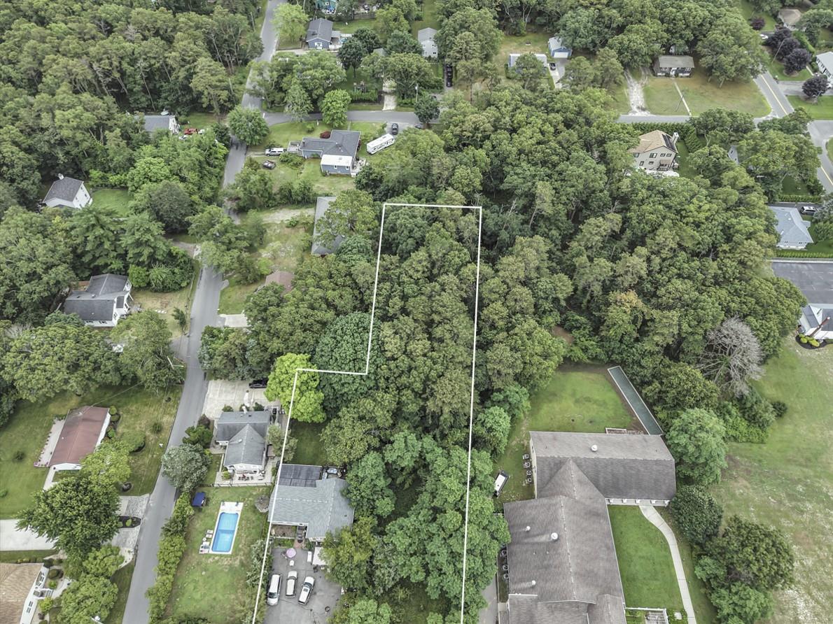 669 Flanders Road, Flanders, NY 11901