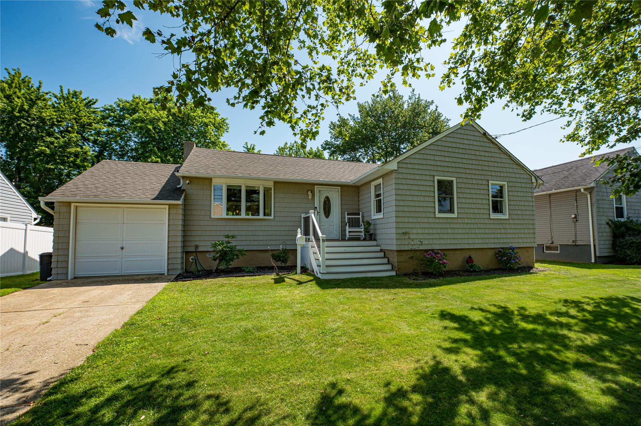 19 Tappan Avenue, Babylon, NY 11702