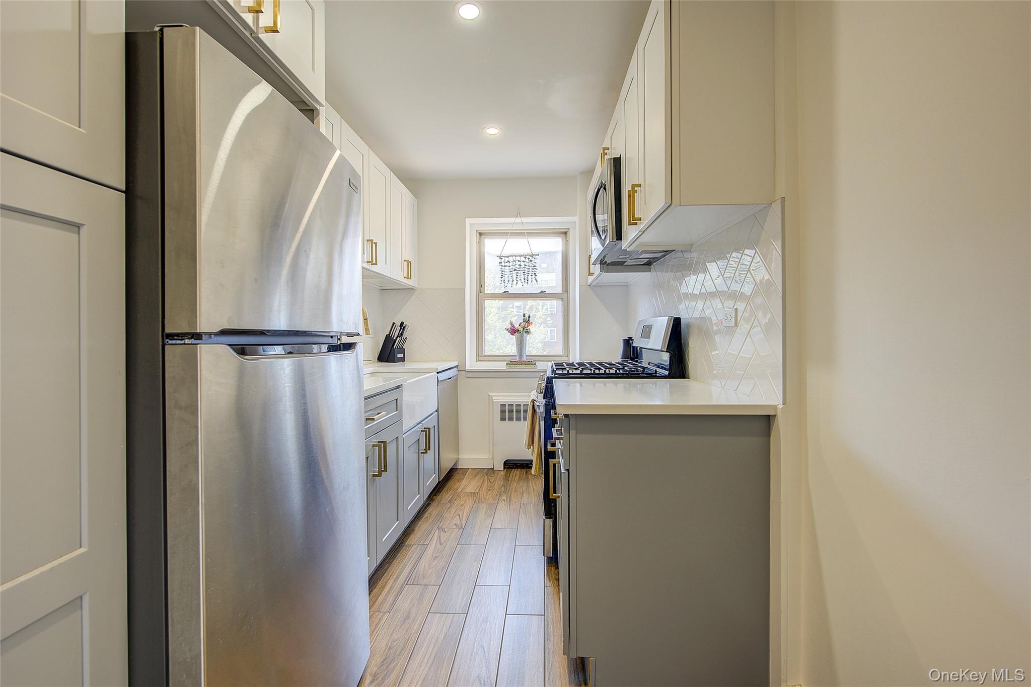 144-60 Gravett Road # 4J, Kew Garden Hills, NY 11367