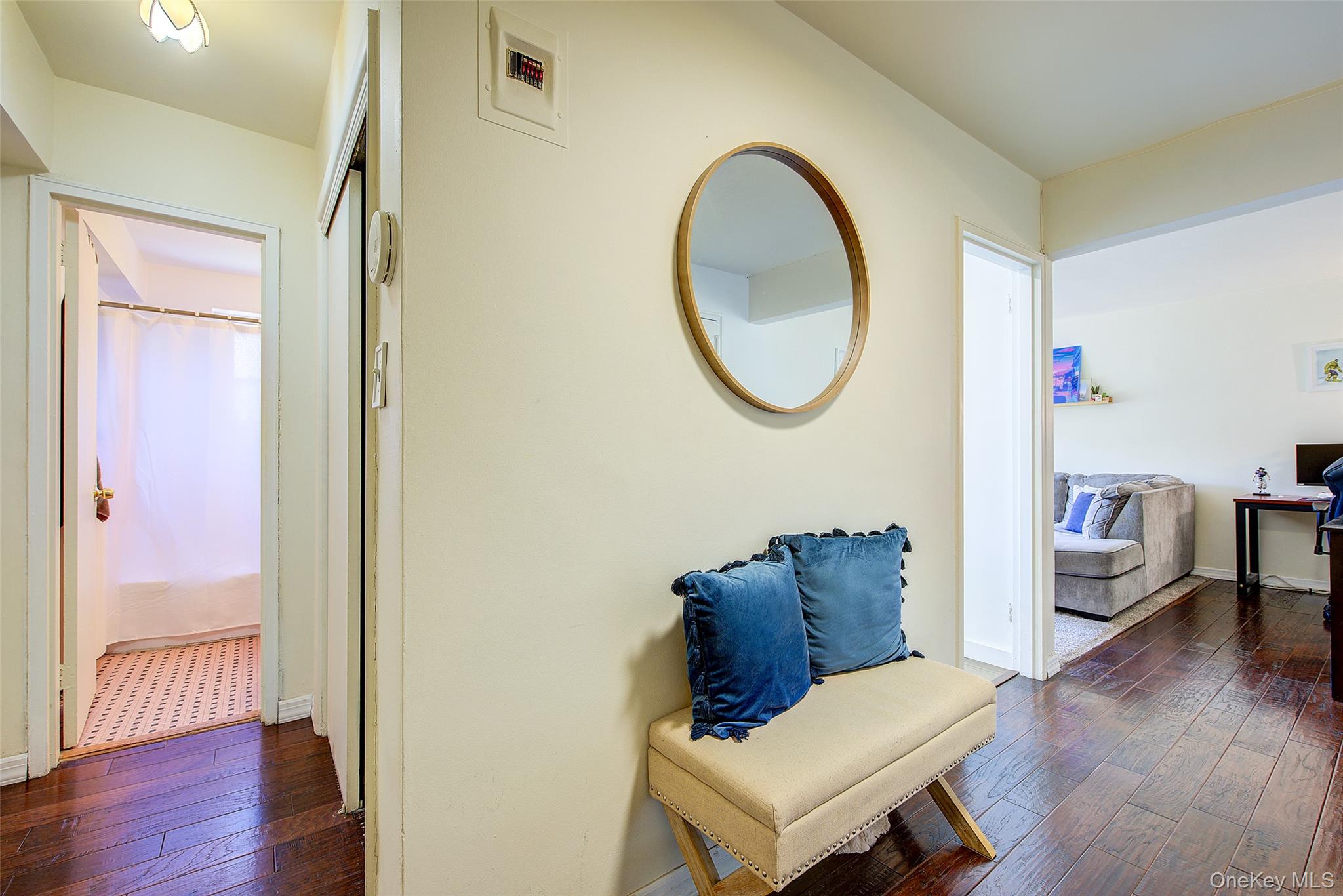 144-60 Gravett Road # 4J, Kew Garden Hills, NY 11367