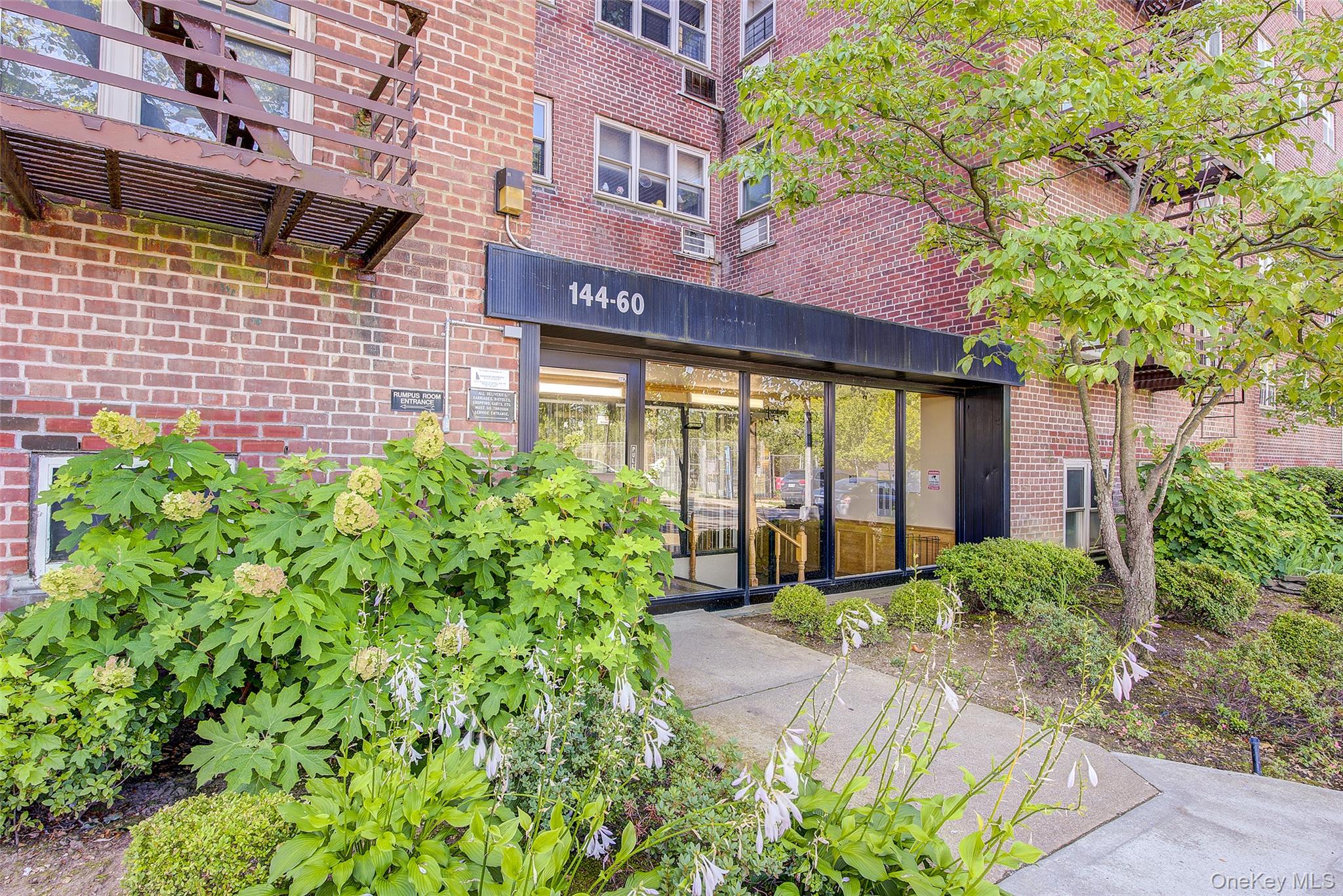 144-60 Gravett Road # 4J, Kew Garden Hills, NY 11367