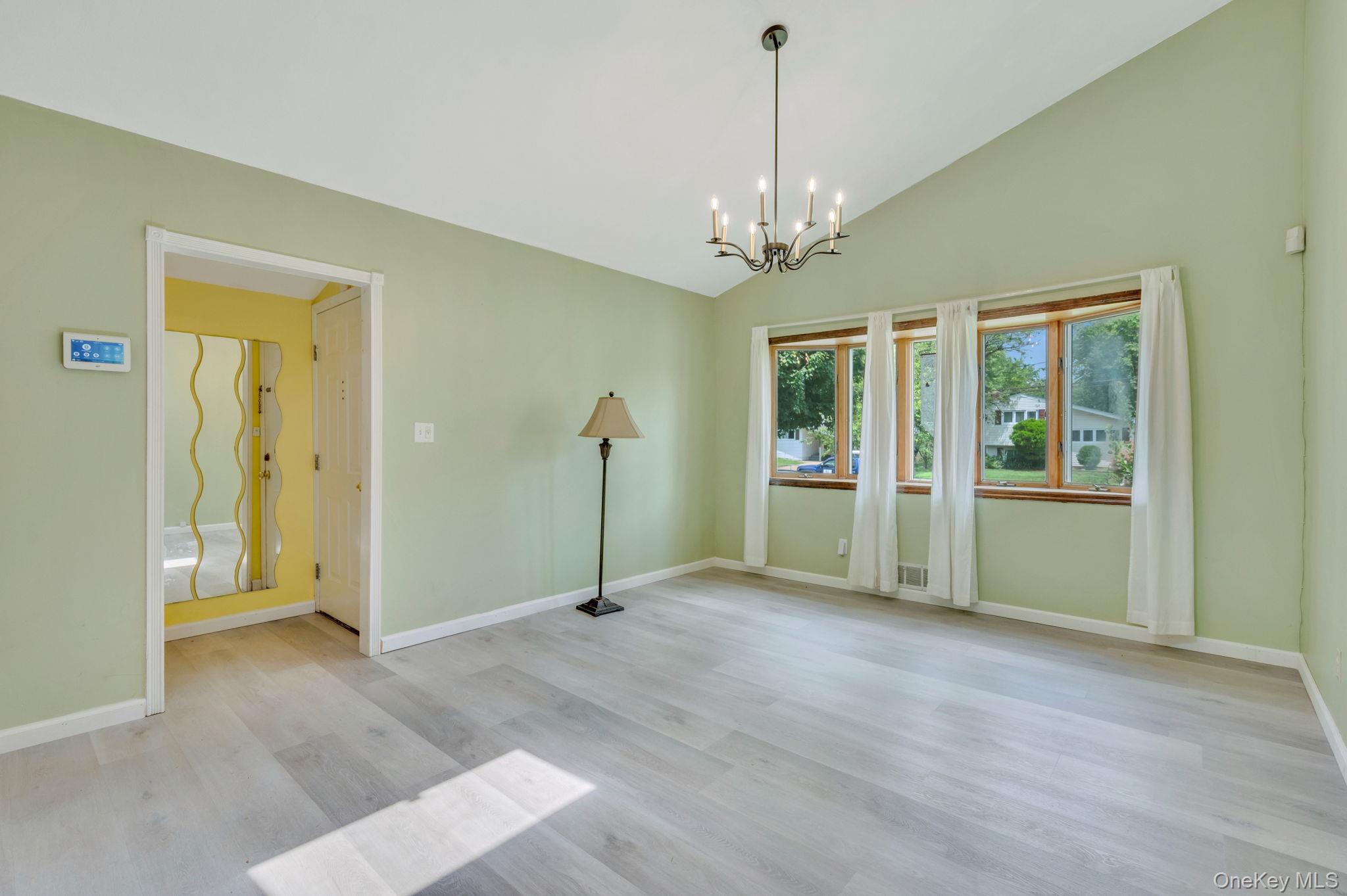 10 Laurie Road, Brentwood, NY 11717