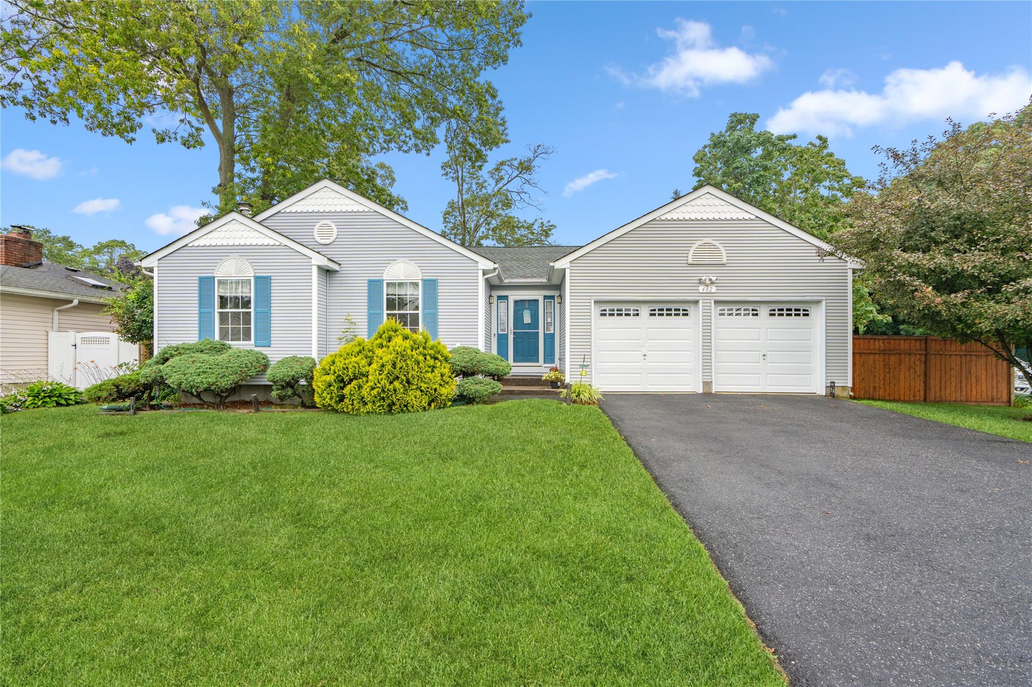 482 Bayport Avenue, Bayport, NY 11705