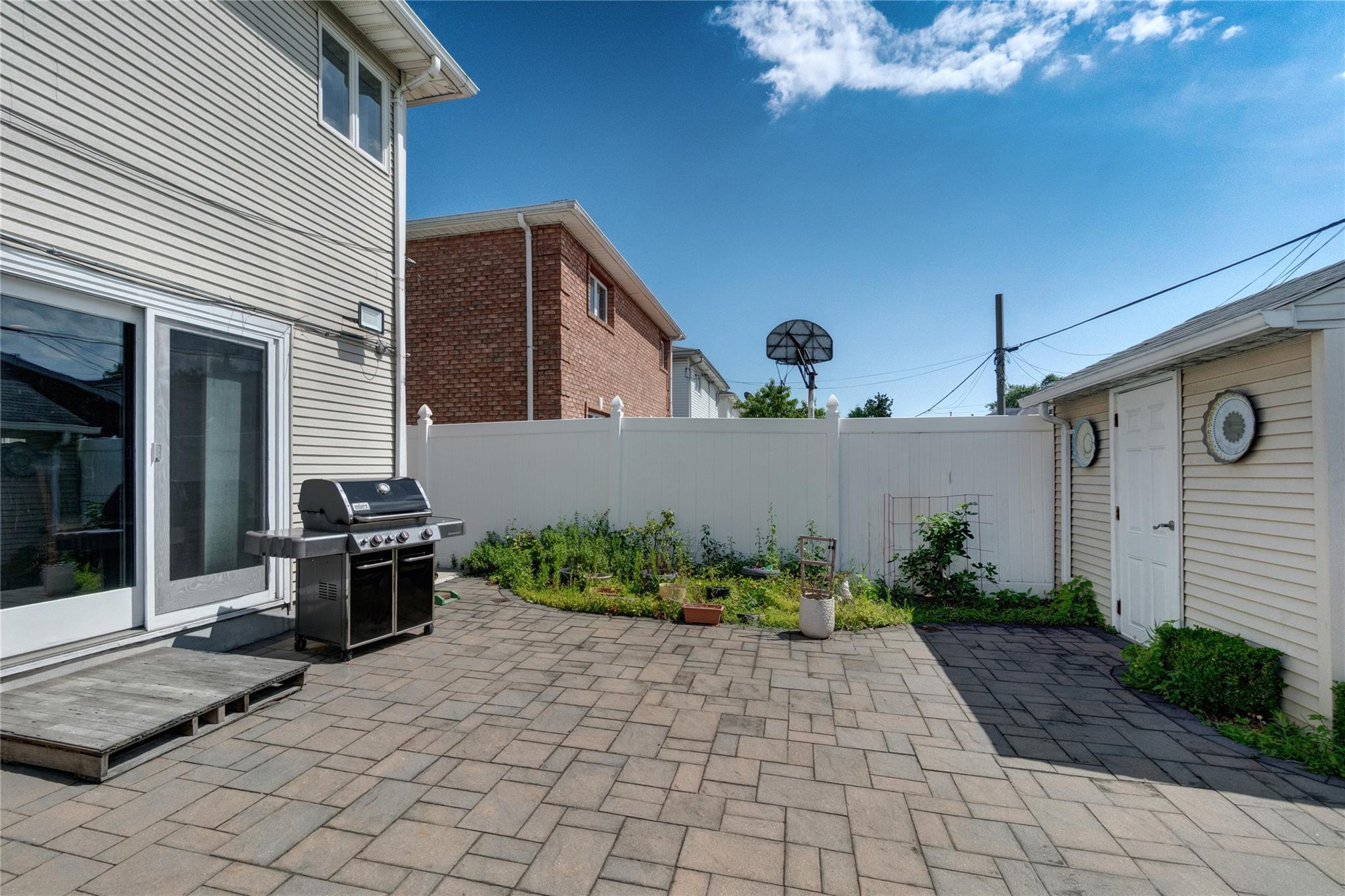 15916 92nd Street, Howard Beach, NY 11414