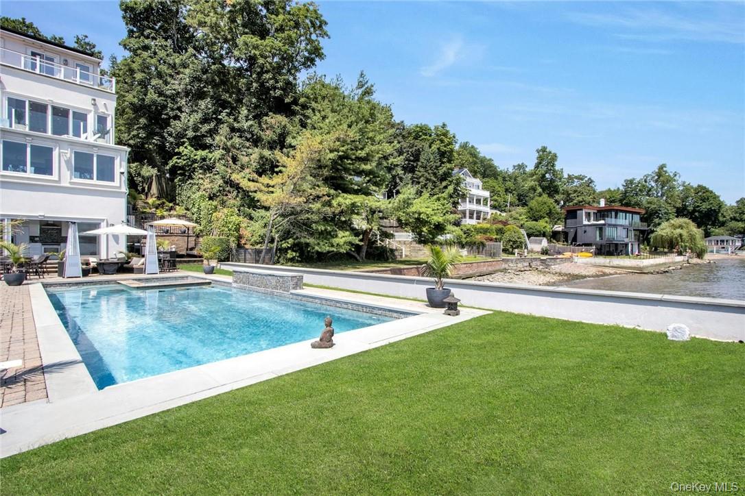 74 River Road, Nyack, NY 10960