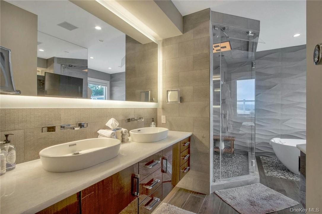 74 River Road, Nyack, NY 10960