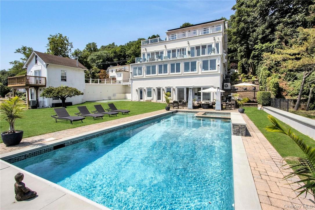 74 River Road, Nyack, NY 10960