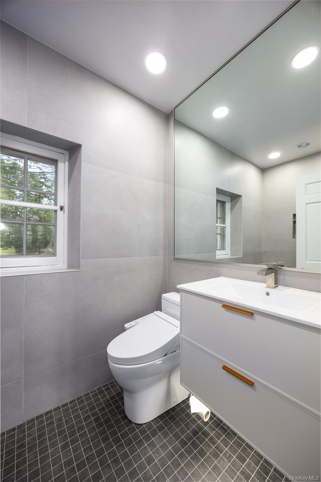 401 Woodmont Road, Hopewell Junction, NY 12533