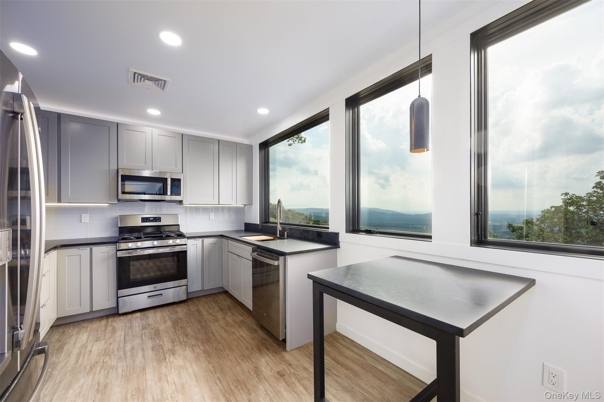 401 Woodmont Road, Hopewell Junction, NY 12533