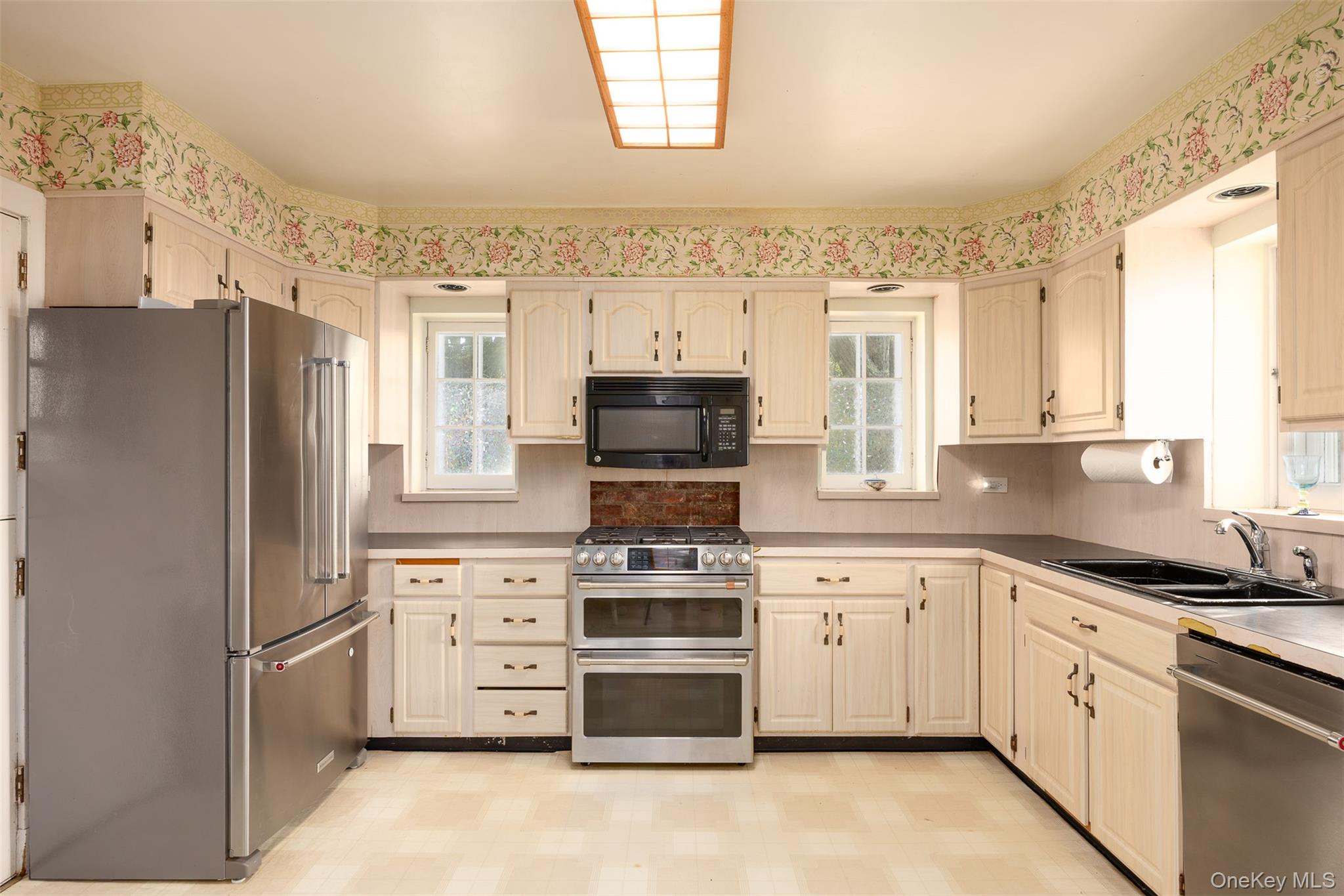 401 Woodmont Road, Hopewell Junction, NY 12533