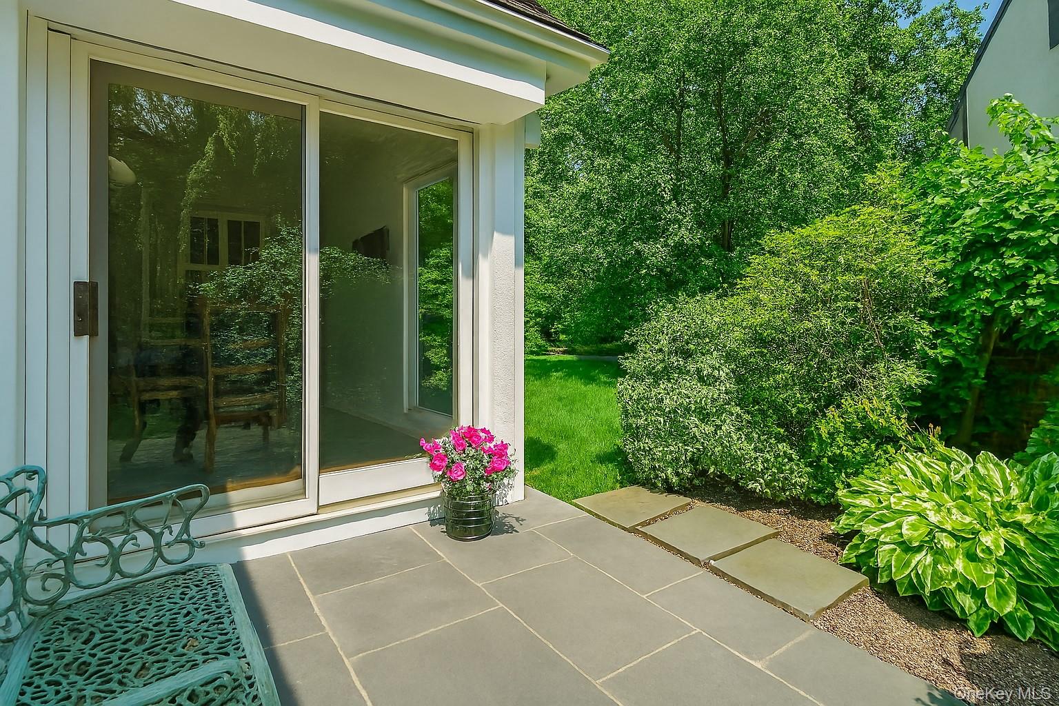 4 Villa Lane, Larchmont, NY 10538