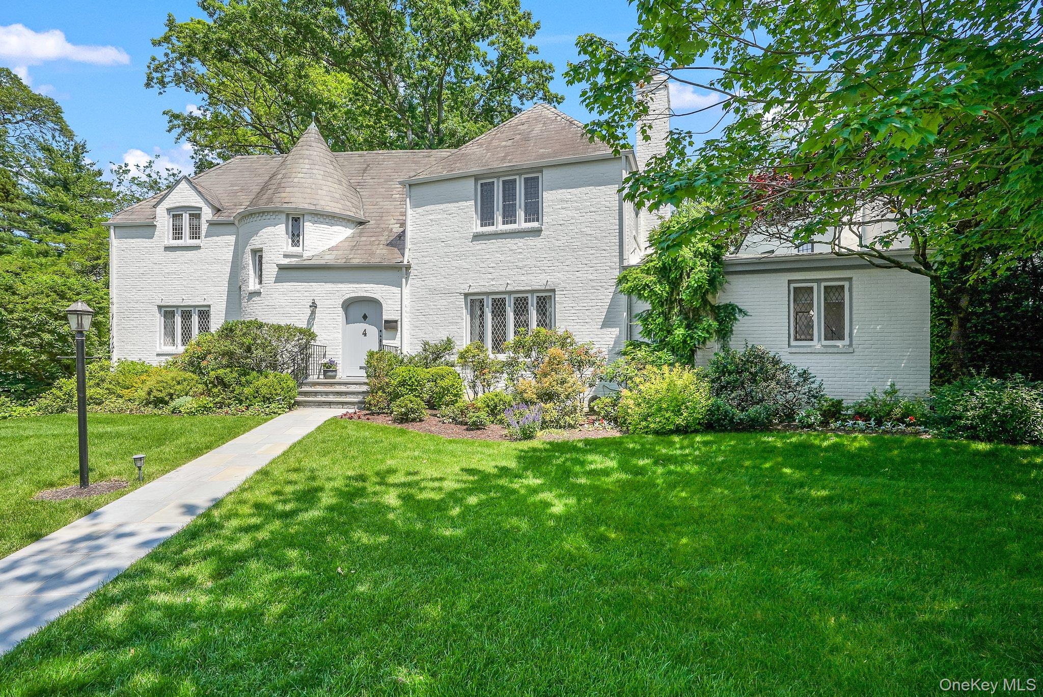 4 Villa Lane, Larchmont, NY 10538
