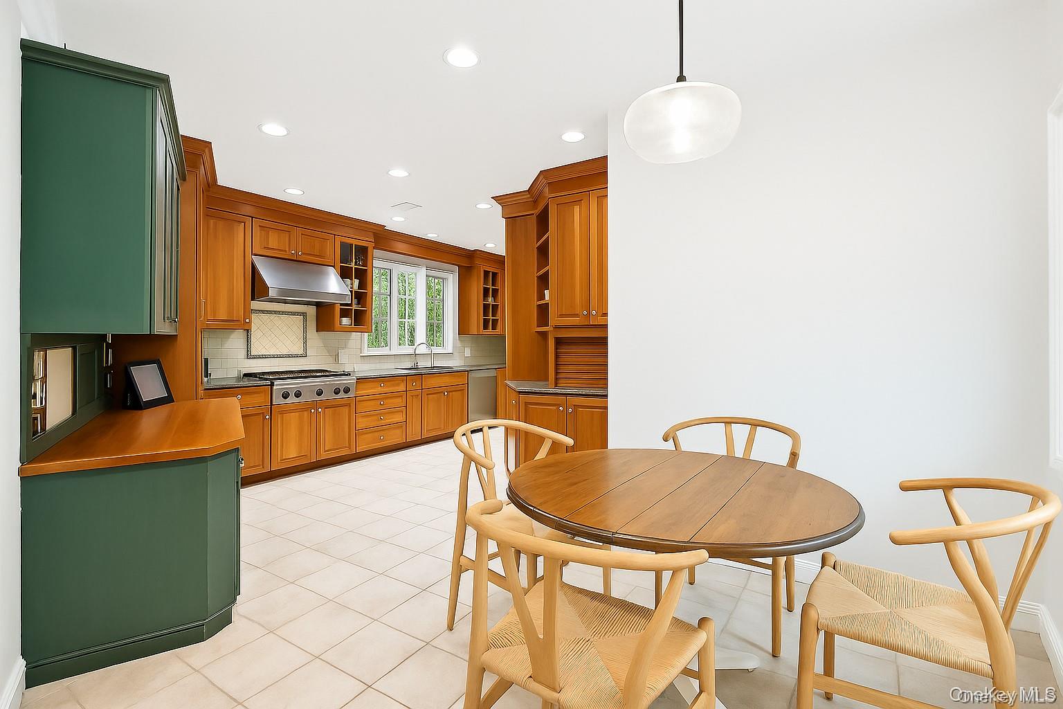 4 Villa Lane, Larchmont, NY 10538