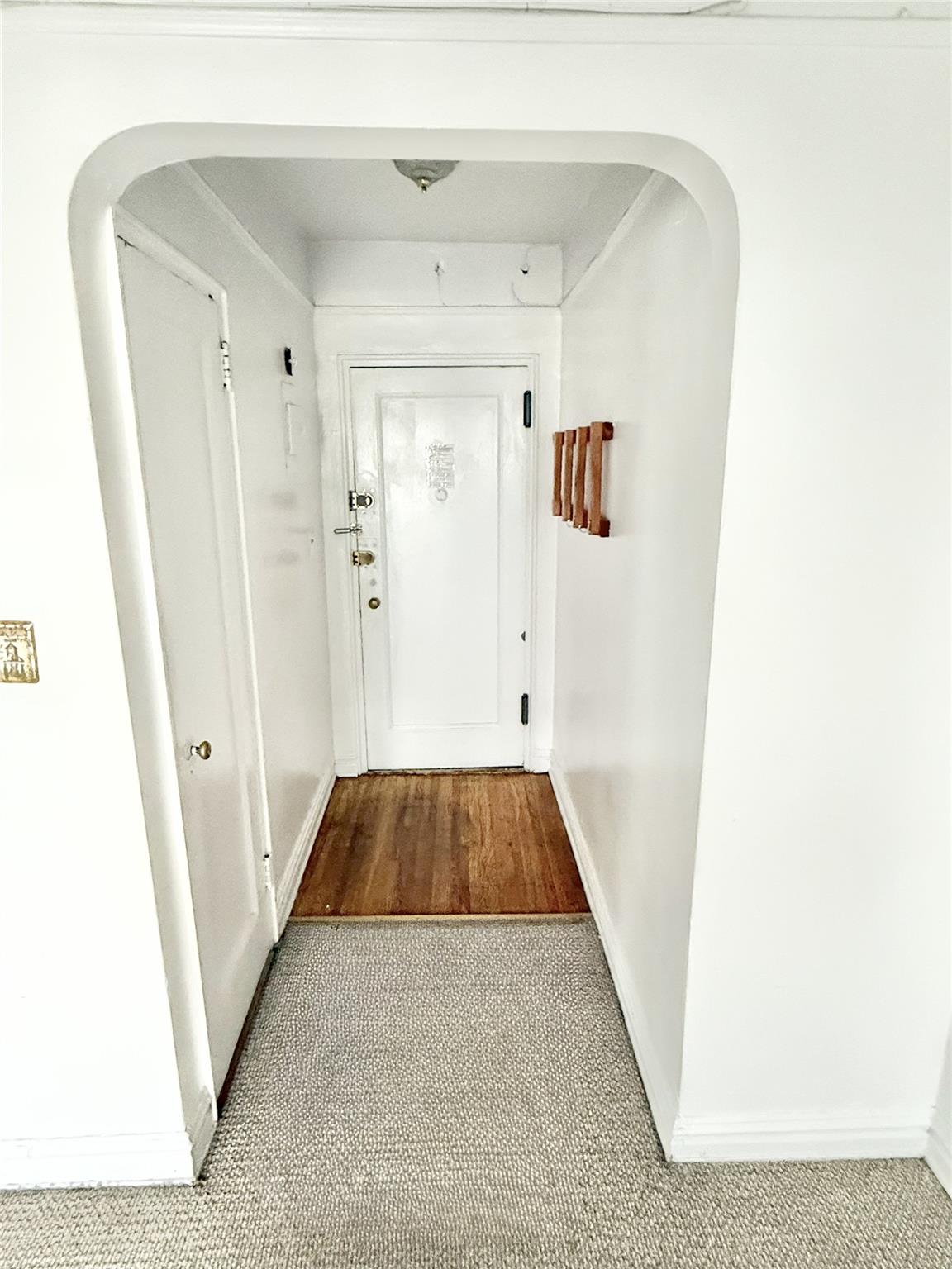 61-41 Saunders Street # B44, Rego Park, NY 11374