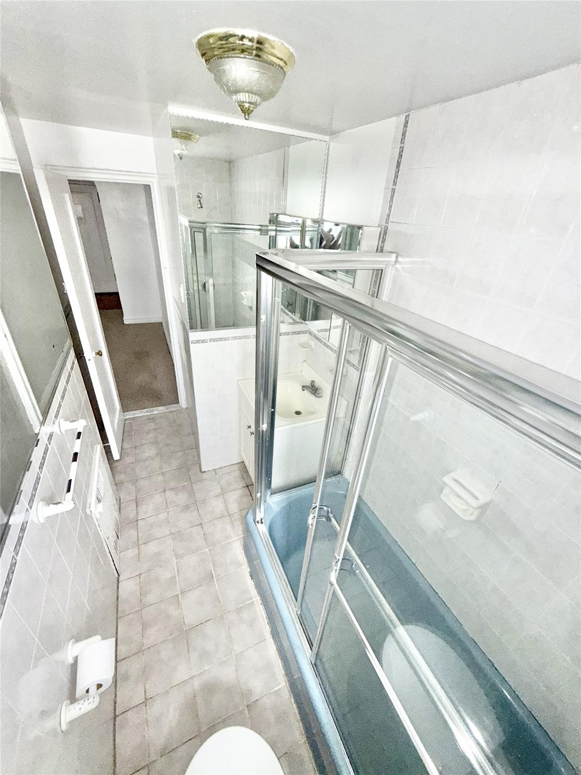 61-41 Saunders Street # B44, Rego Park, NY 11374