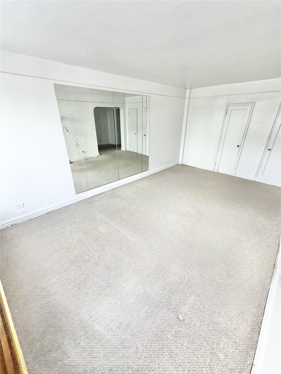 61-41 Saunders Street # B44, Rego Park, NY 11374