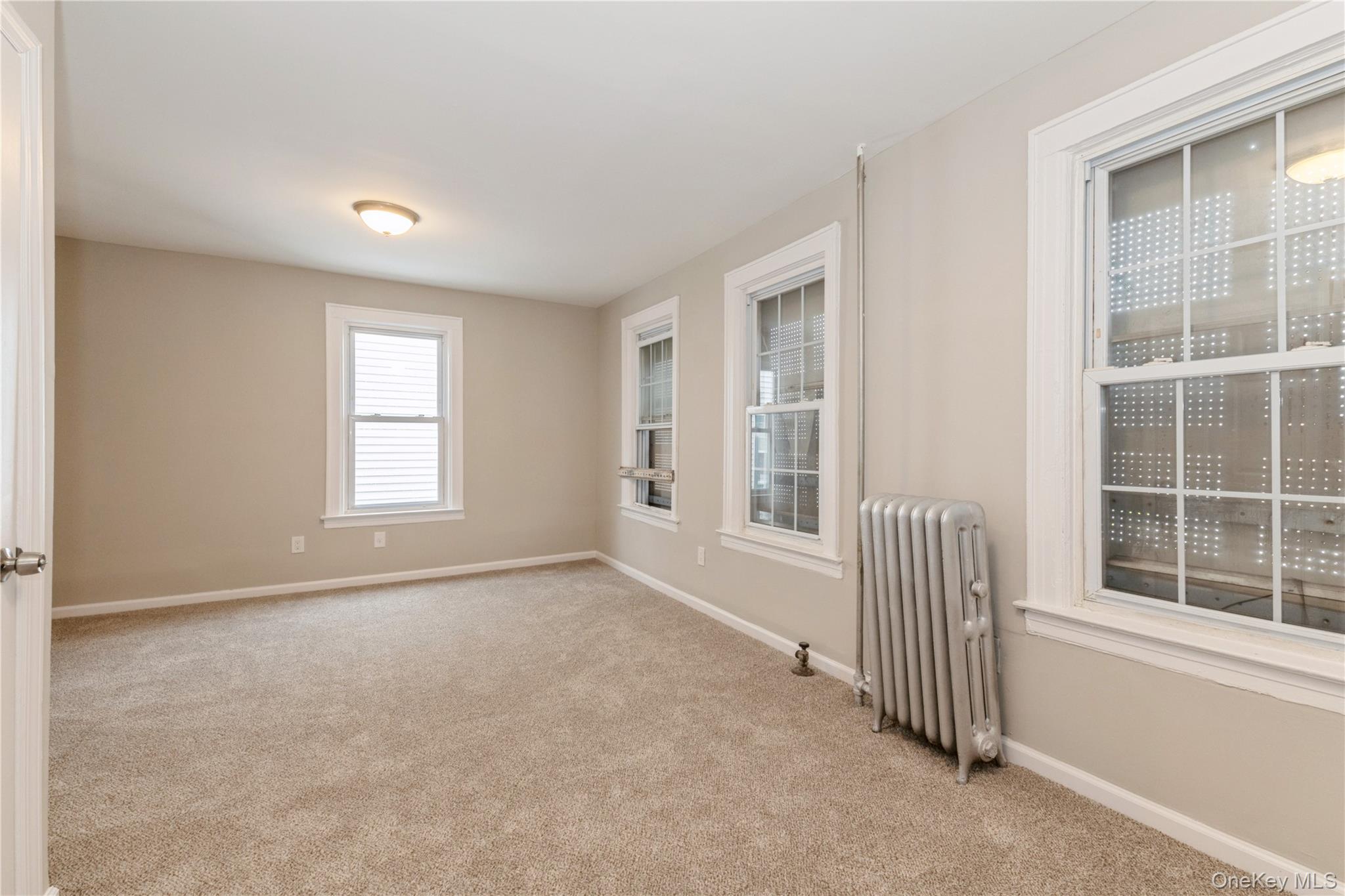 194-56 Murdock Avenue, Saint Albans, NY 11412