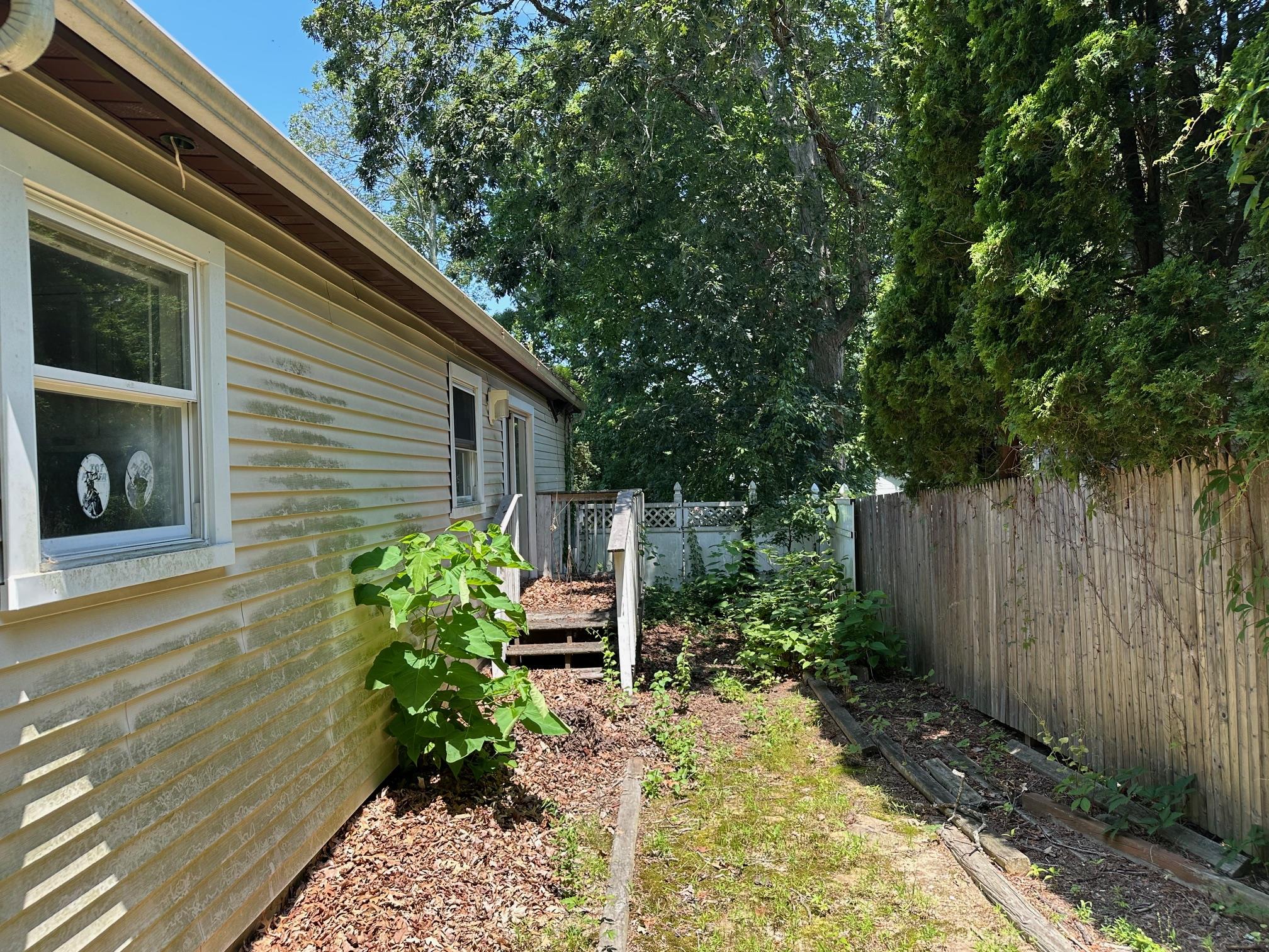 12 Hampton Road, Sound Beach, NY 11789 MLS 888940