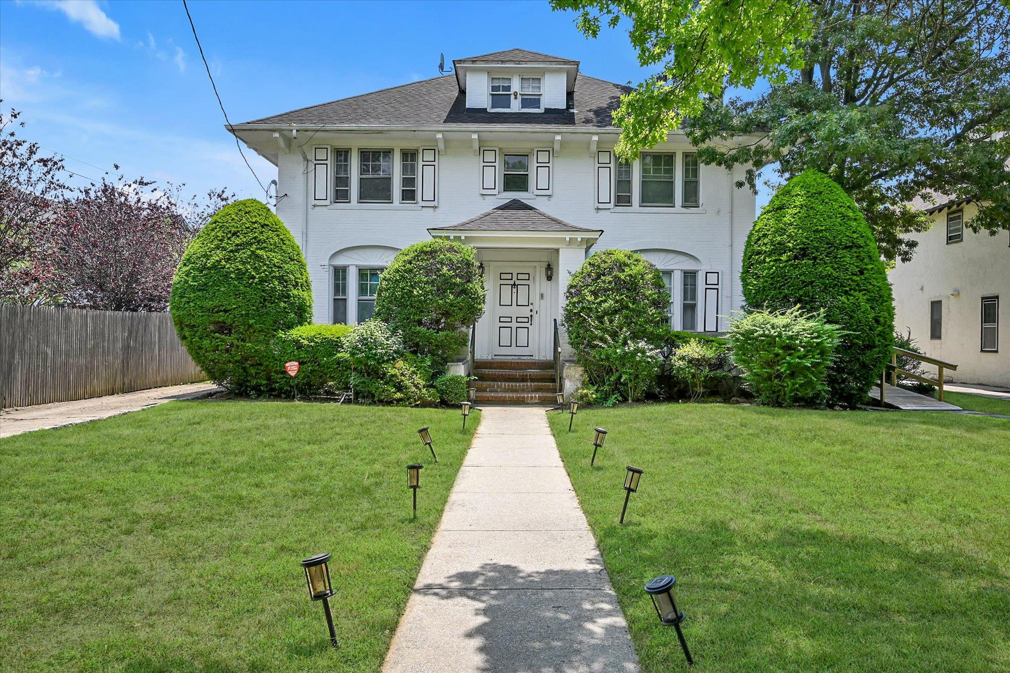 115 Central Avenue, Lawrence, NY 11559