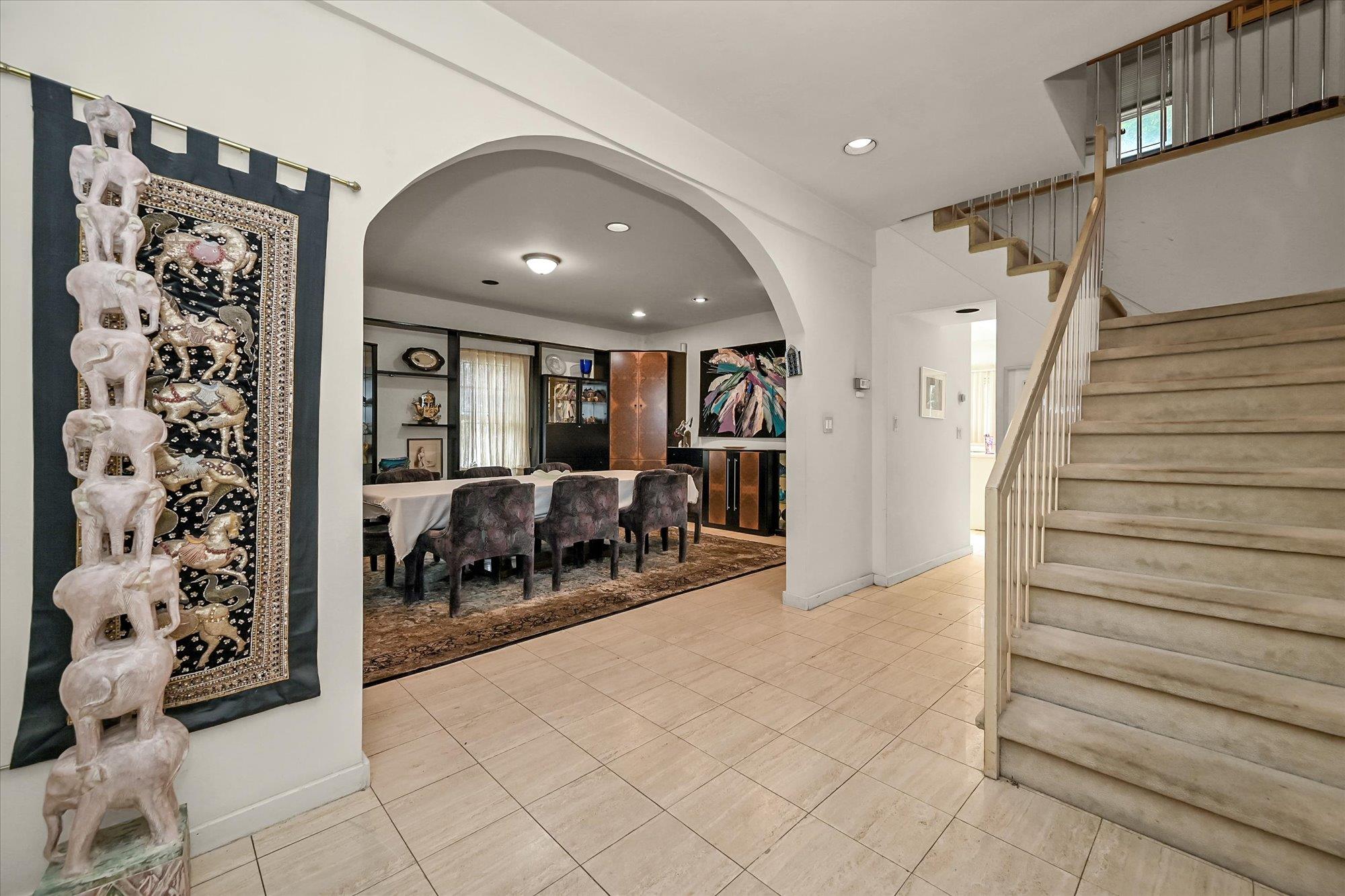 115 Central Avenue, Lawrence, NY 11559