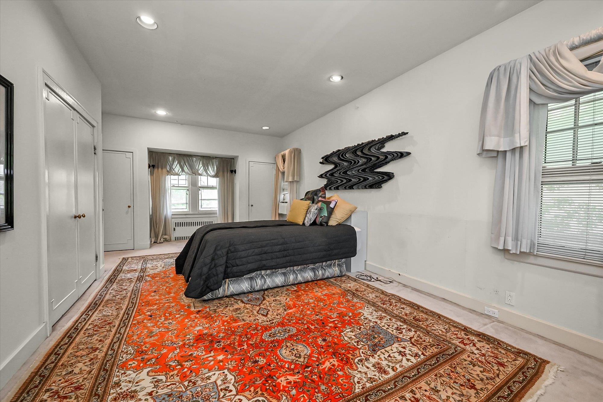 115 Central Avenue, Lawrence, NY 11559