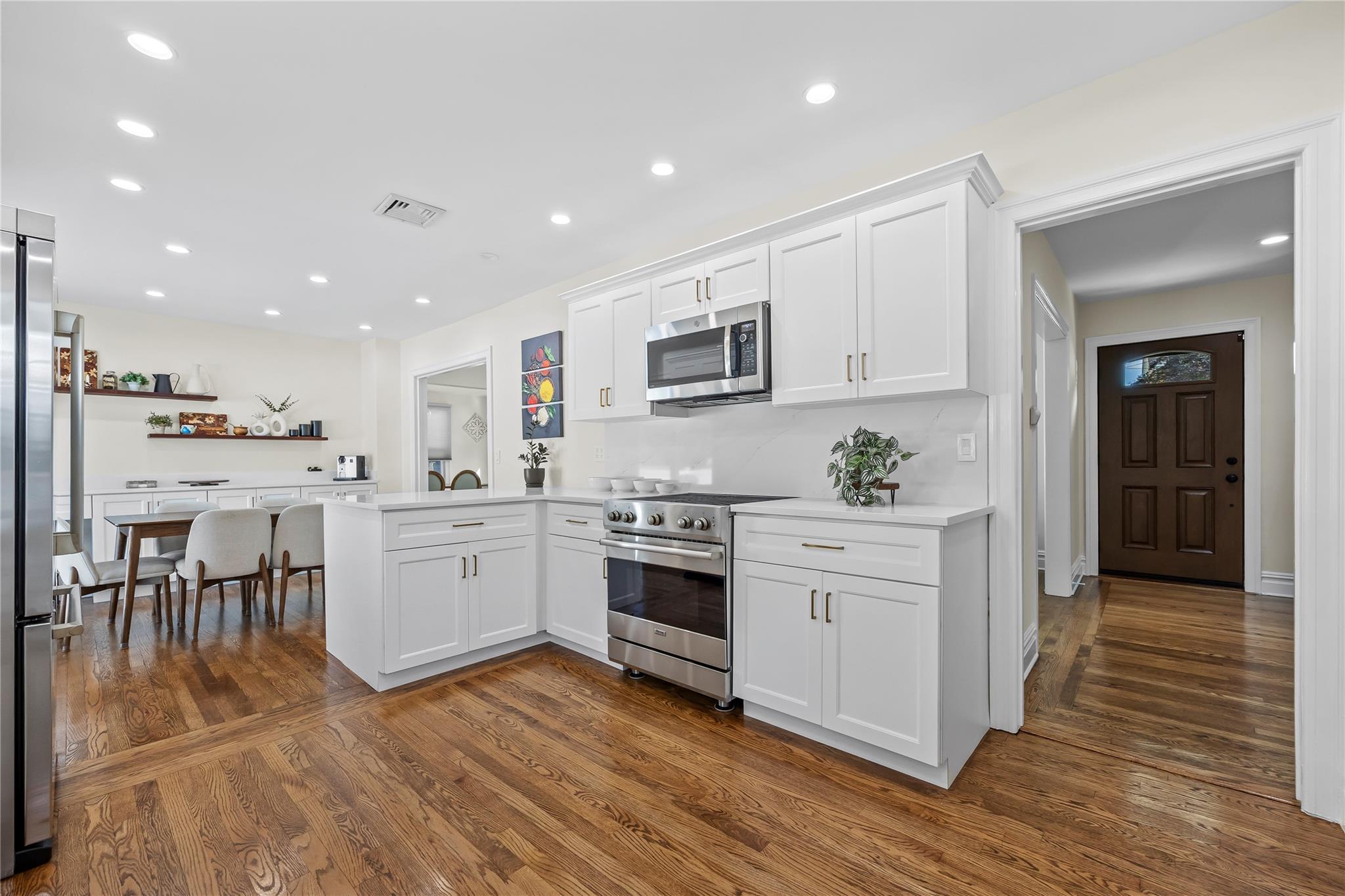 45-26 Zion Street, Little Neck, NY 11362