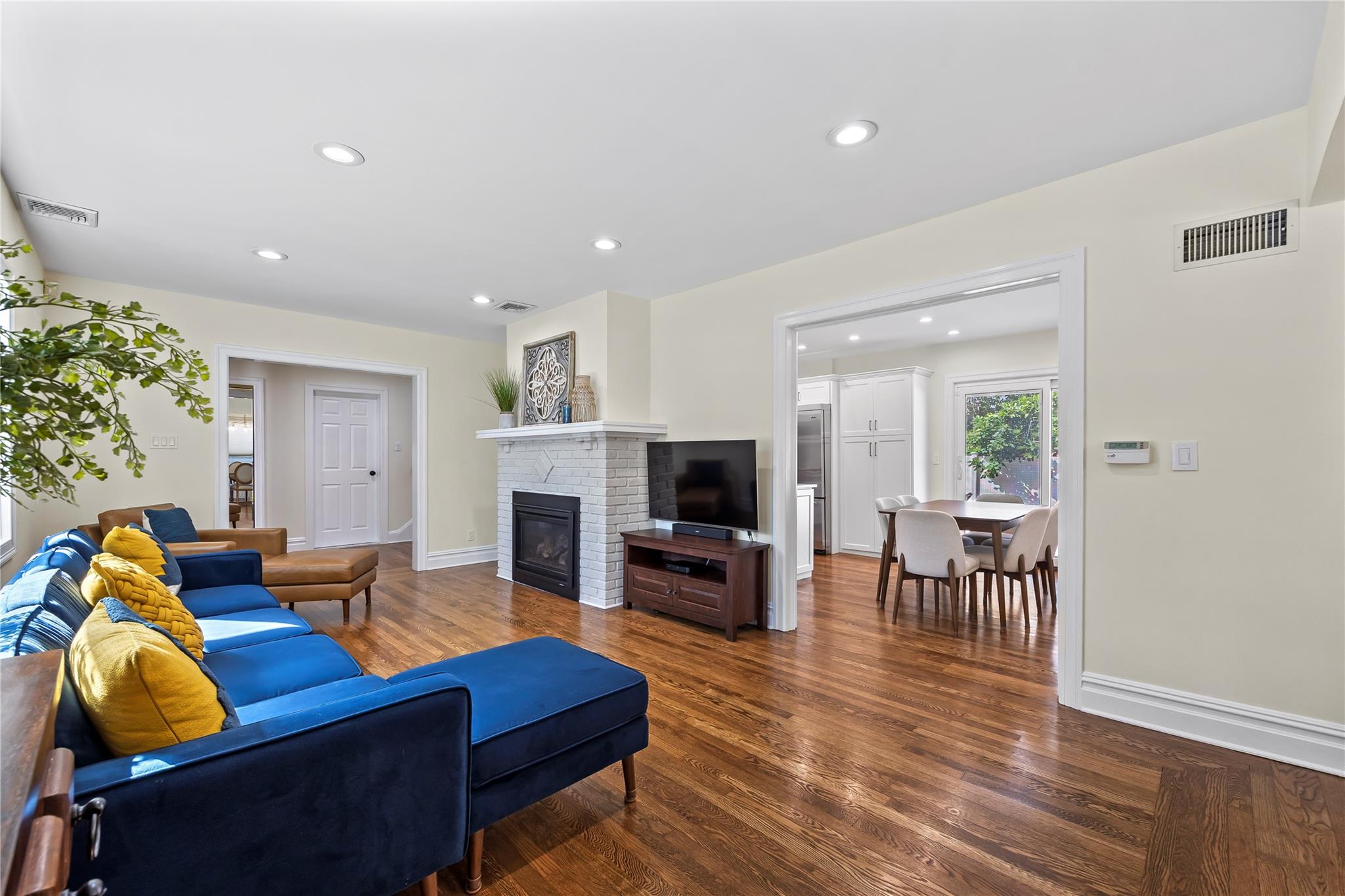 45-26 Zion Street, Little Neck, NY 11362