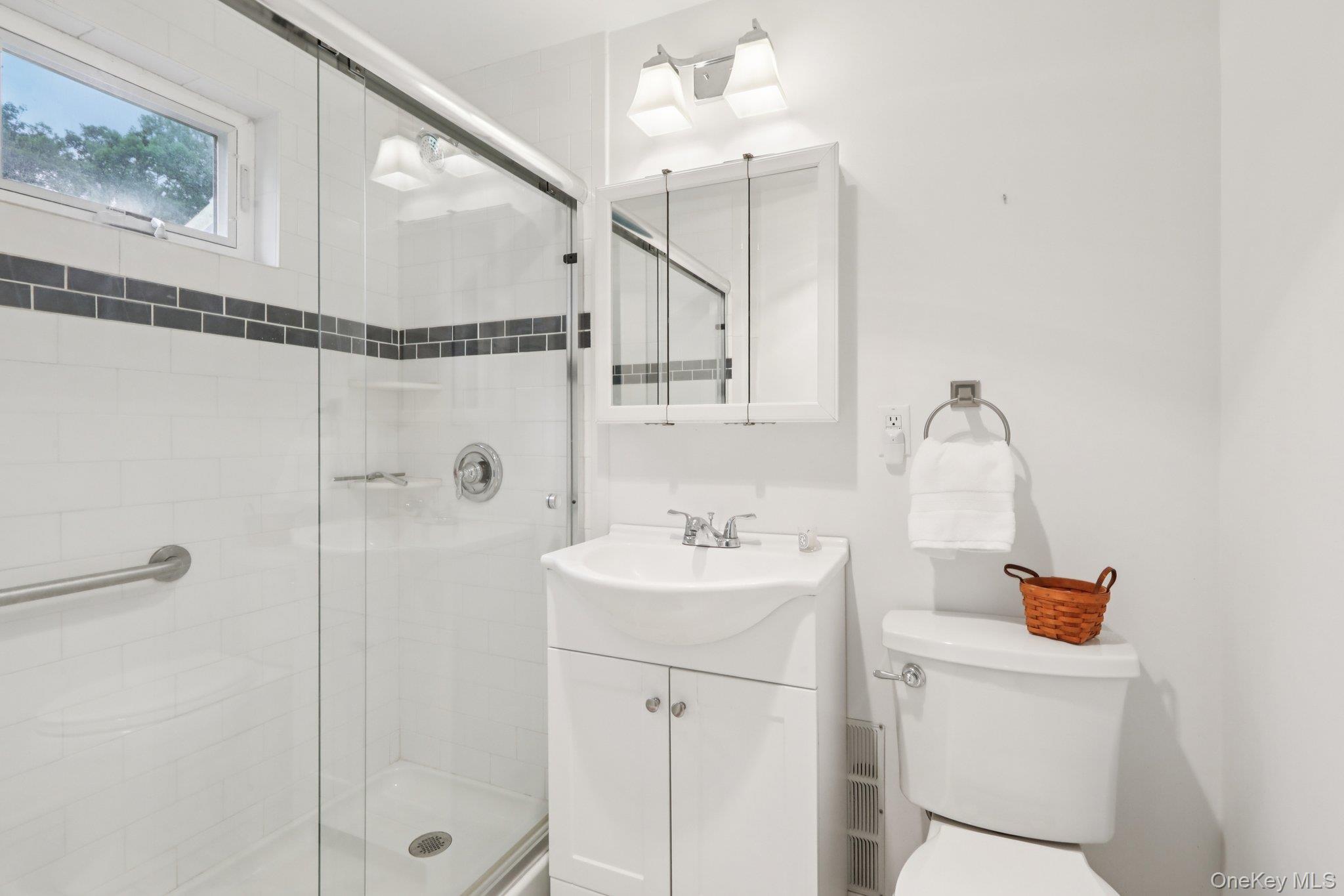 3 Fairview Drive, Warwick, NY 10990