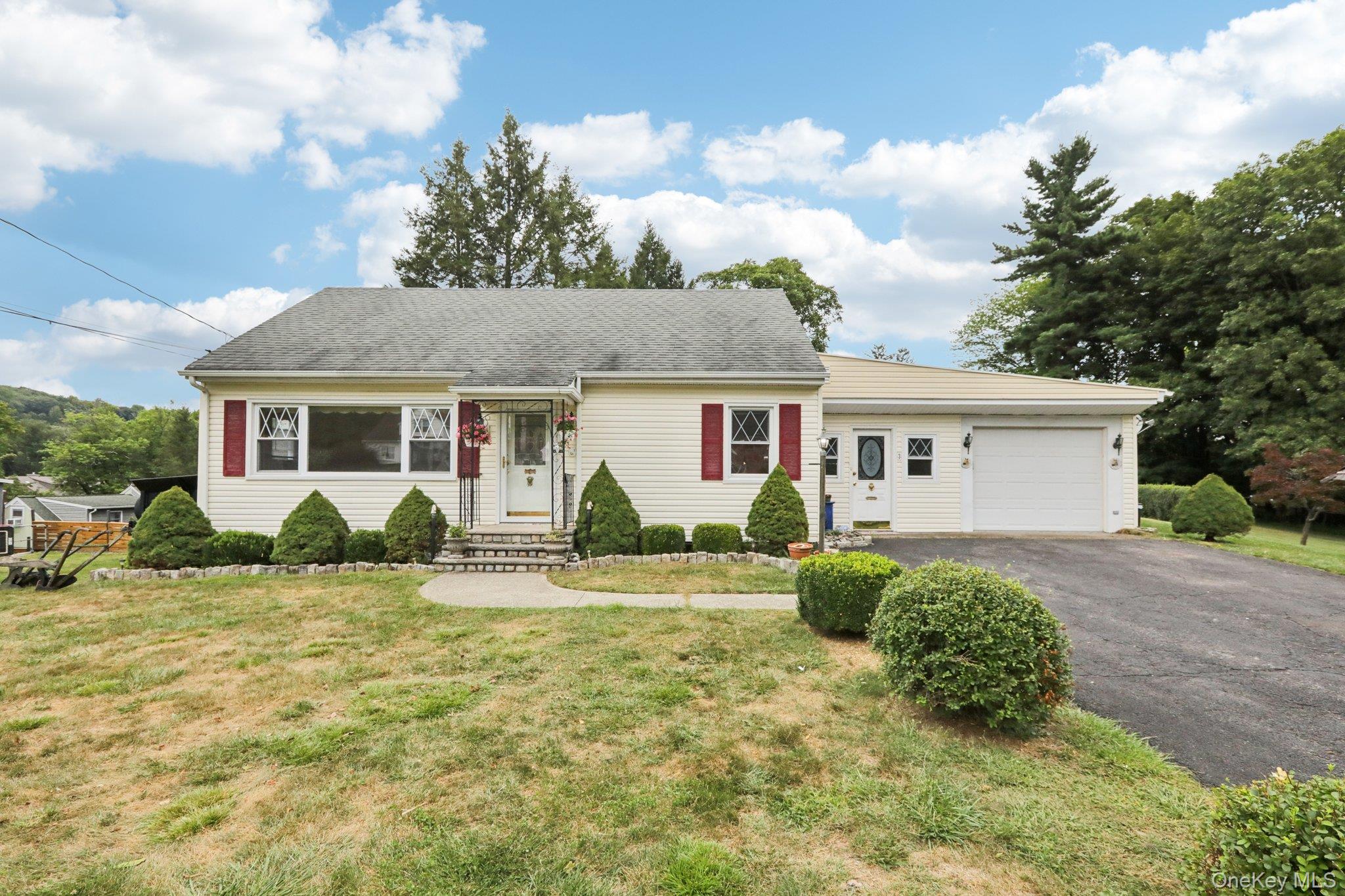 3 Fairview Drive, Warwick, NY 10990