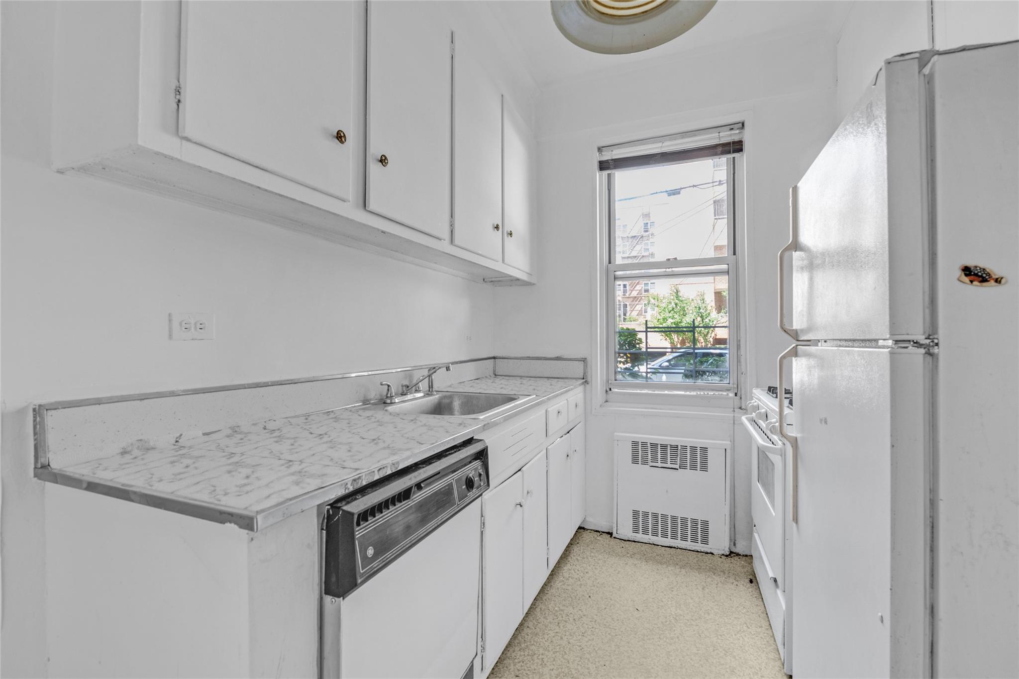 110-20 71st Road # 114, Forest Hills, NY 11375