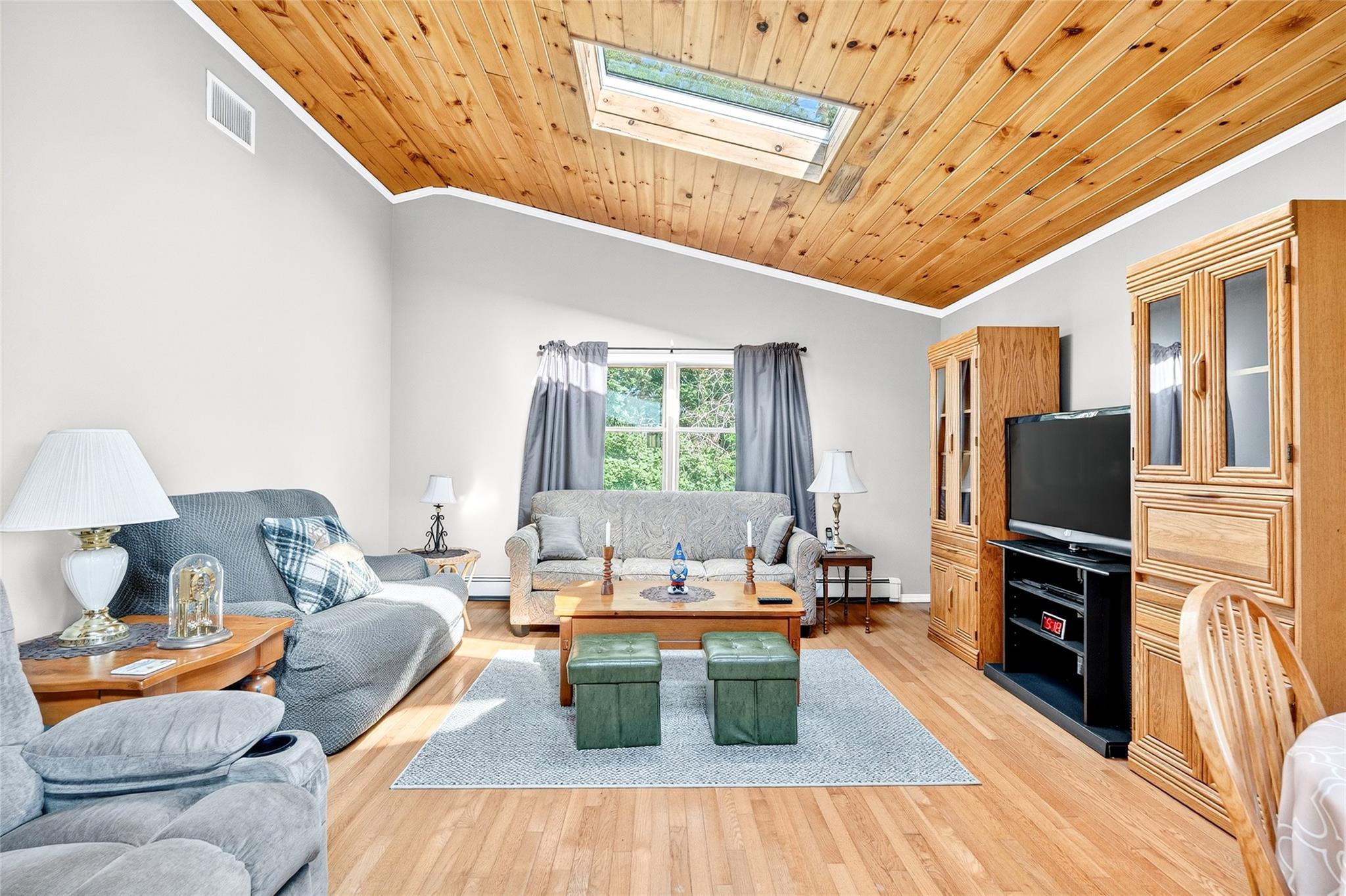 28 Terrace Avenue, Nanuet, NY 10954